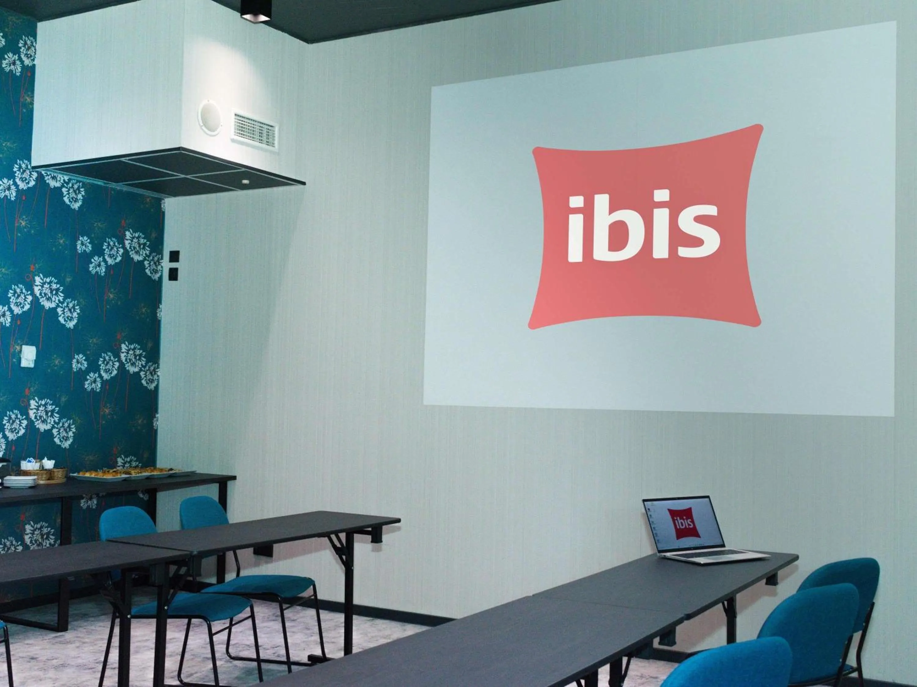 Meeting/conference room in Ibis Katowice - Zabrze