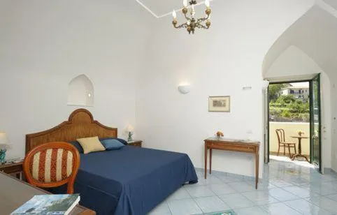 Photo of the whole room, Bed in Il Ducato Di Ravello
