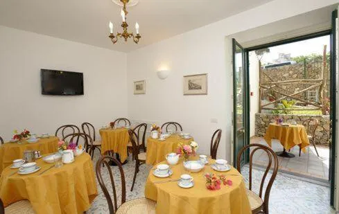 Restaurant/places to eat in Il Ducato Di Ravello