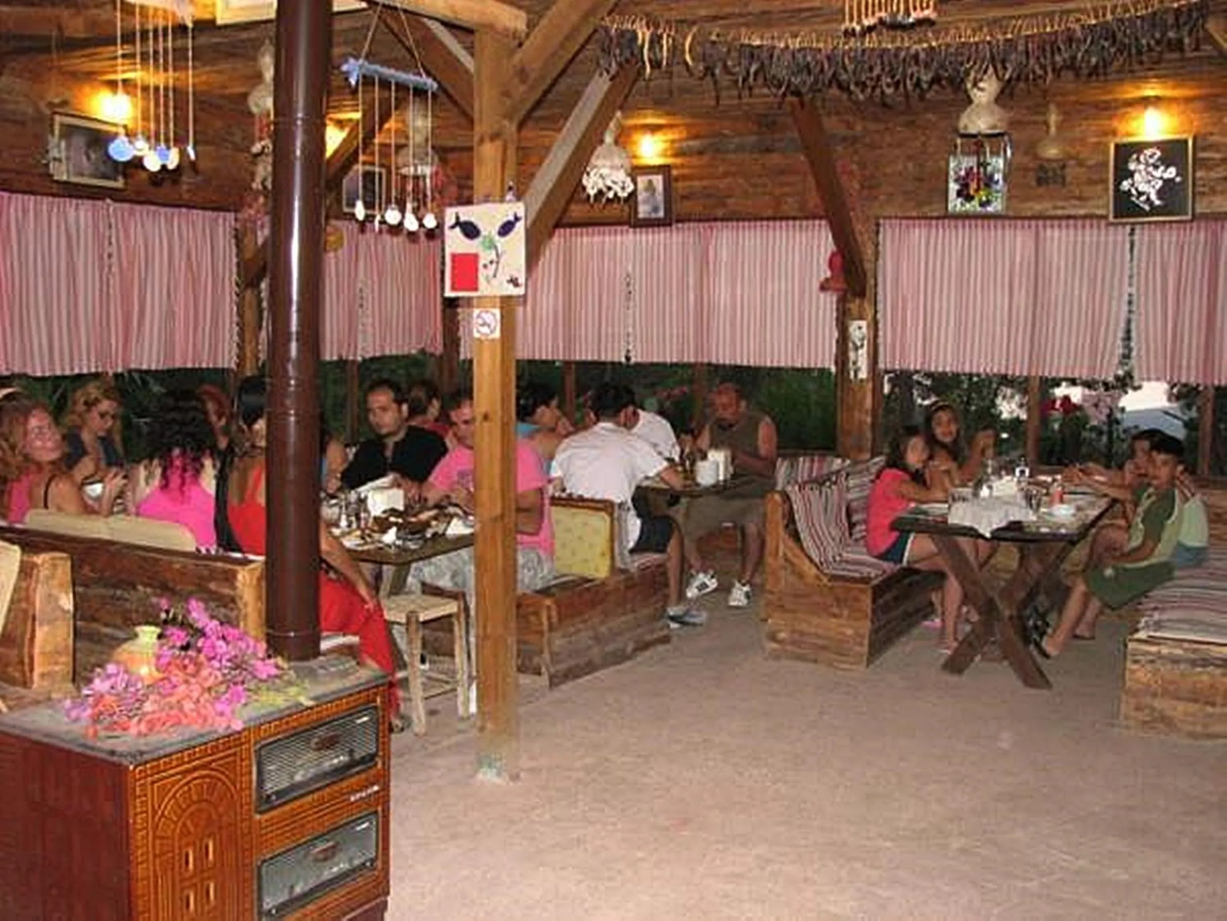 Restaurant/places to eat in HavaSuPark Bungalows