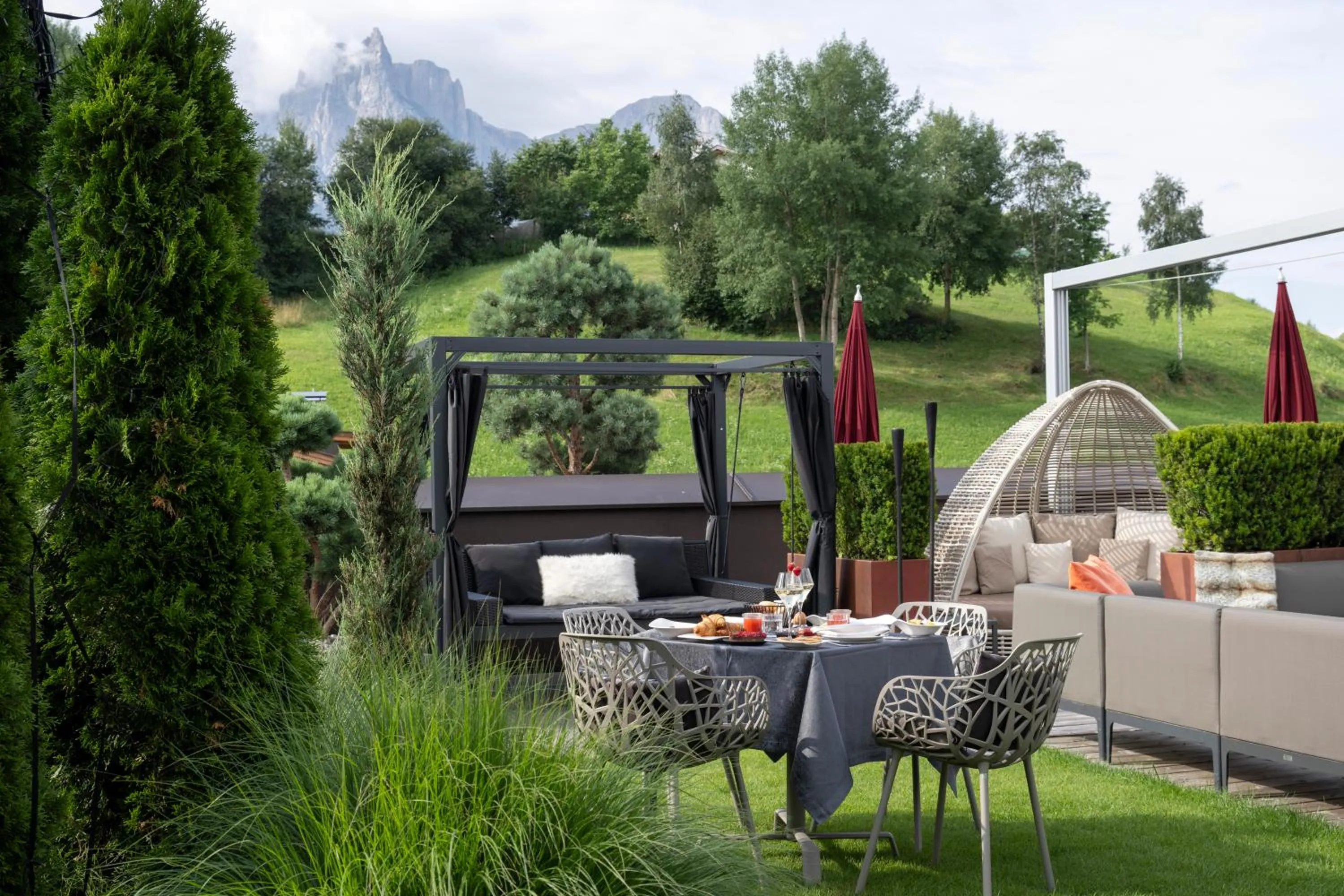 Garden in ABINEA Dolomiti Romantic SPA