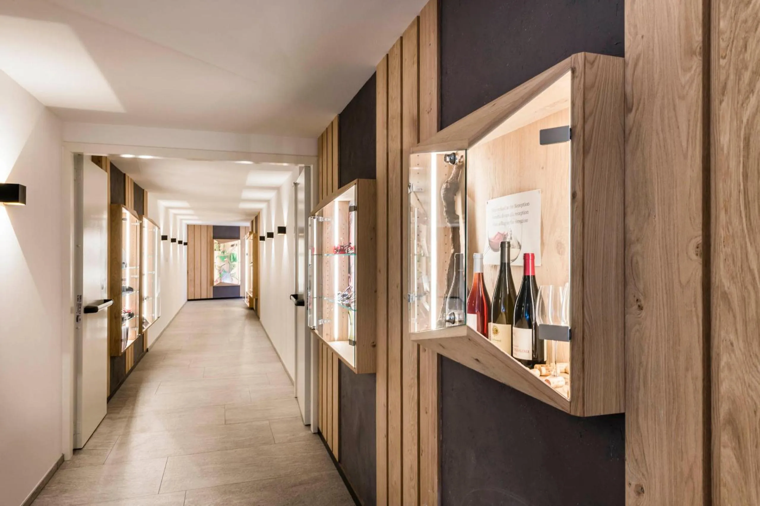 Area and facilities in Hotel Clara