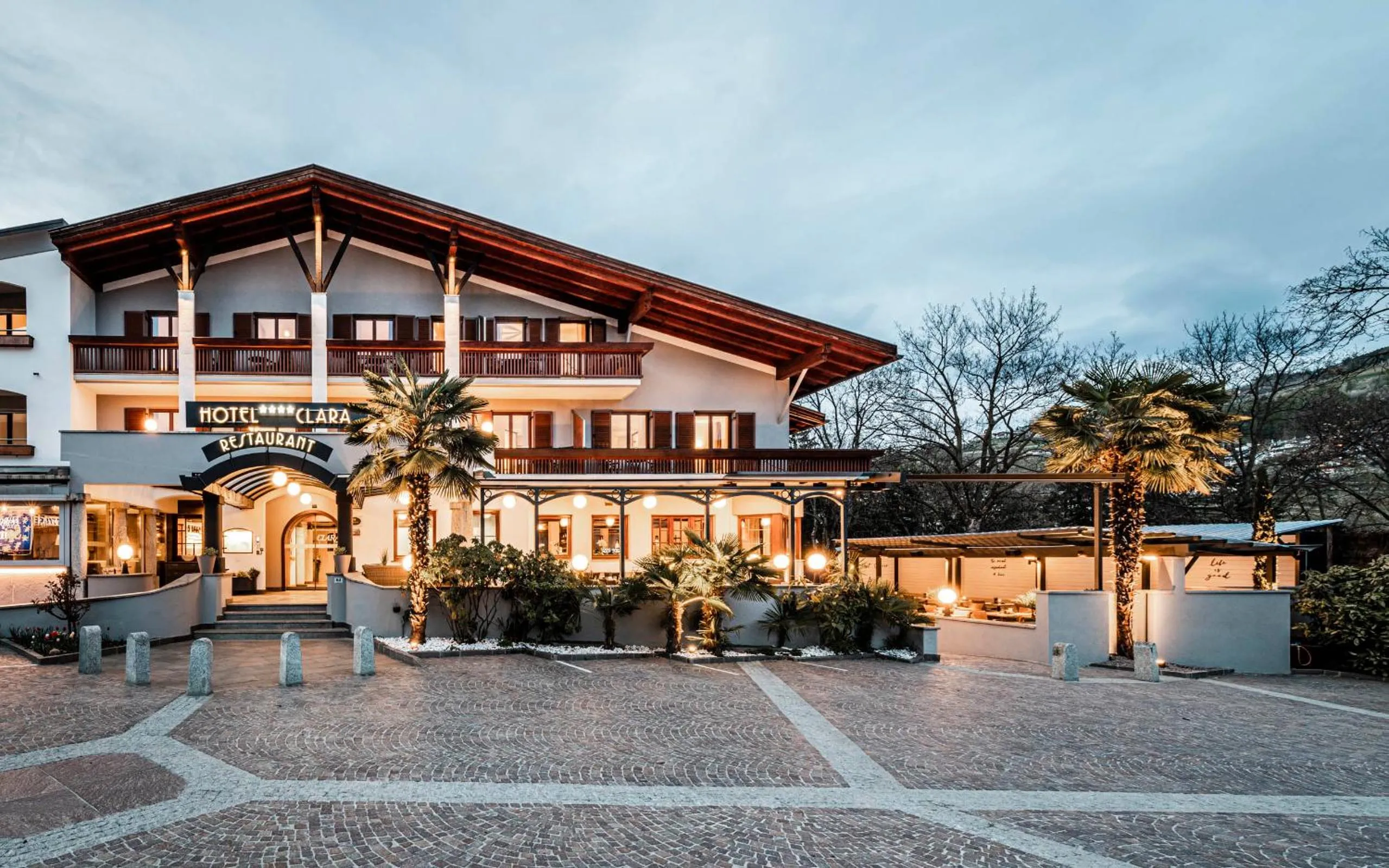 Property building in Hotel Clara