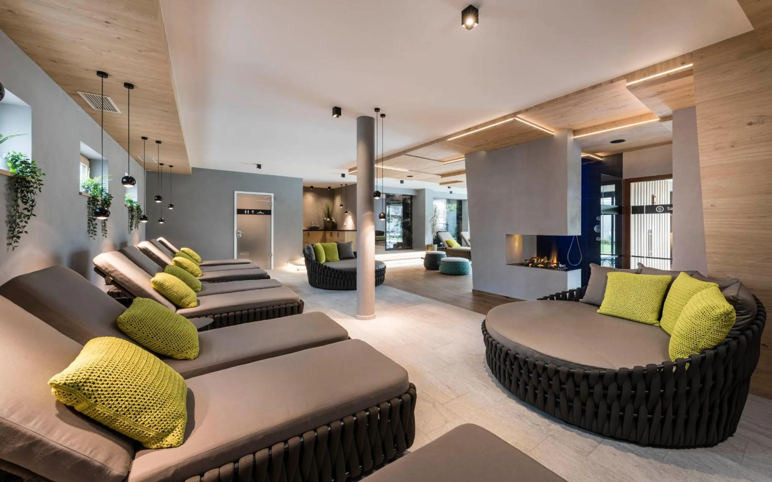 Swimming pool in Hotel Clara