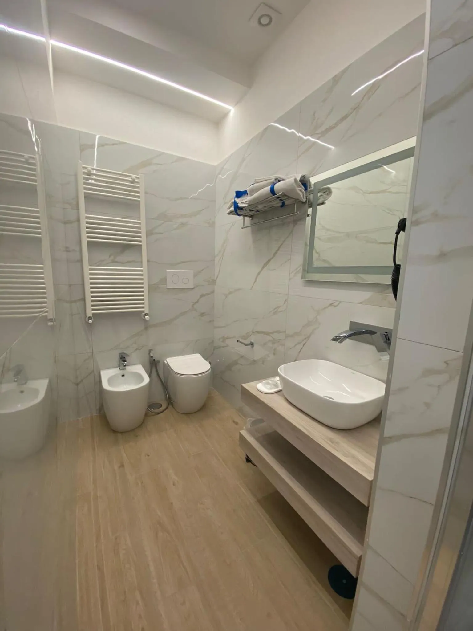 Relais Piazza Del Plebiscito B&B