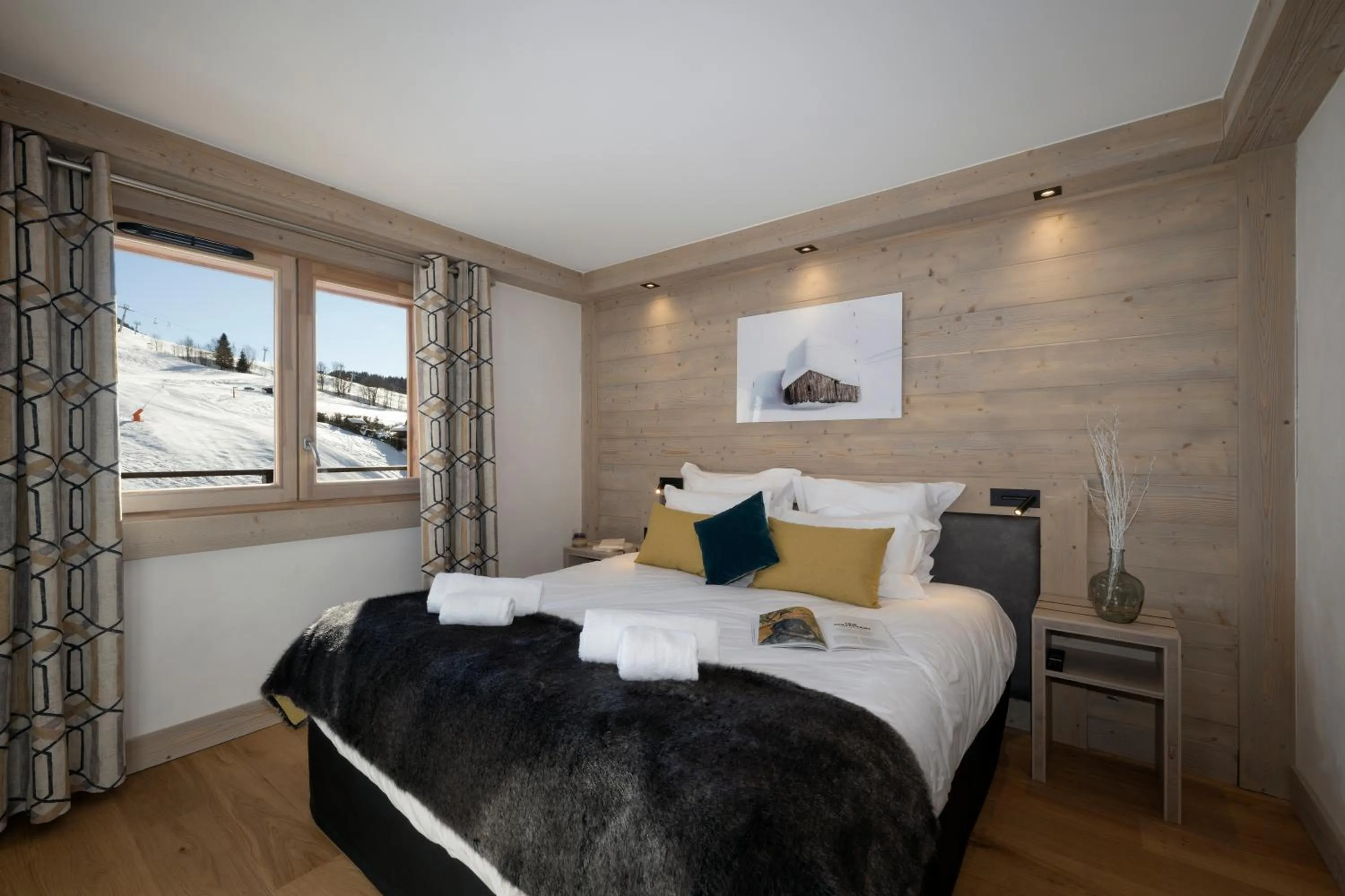 Bed in MGM Hôtels & Résidences - Résidence Le Roc Des Tours