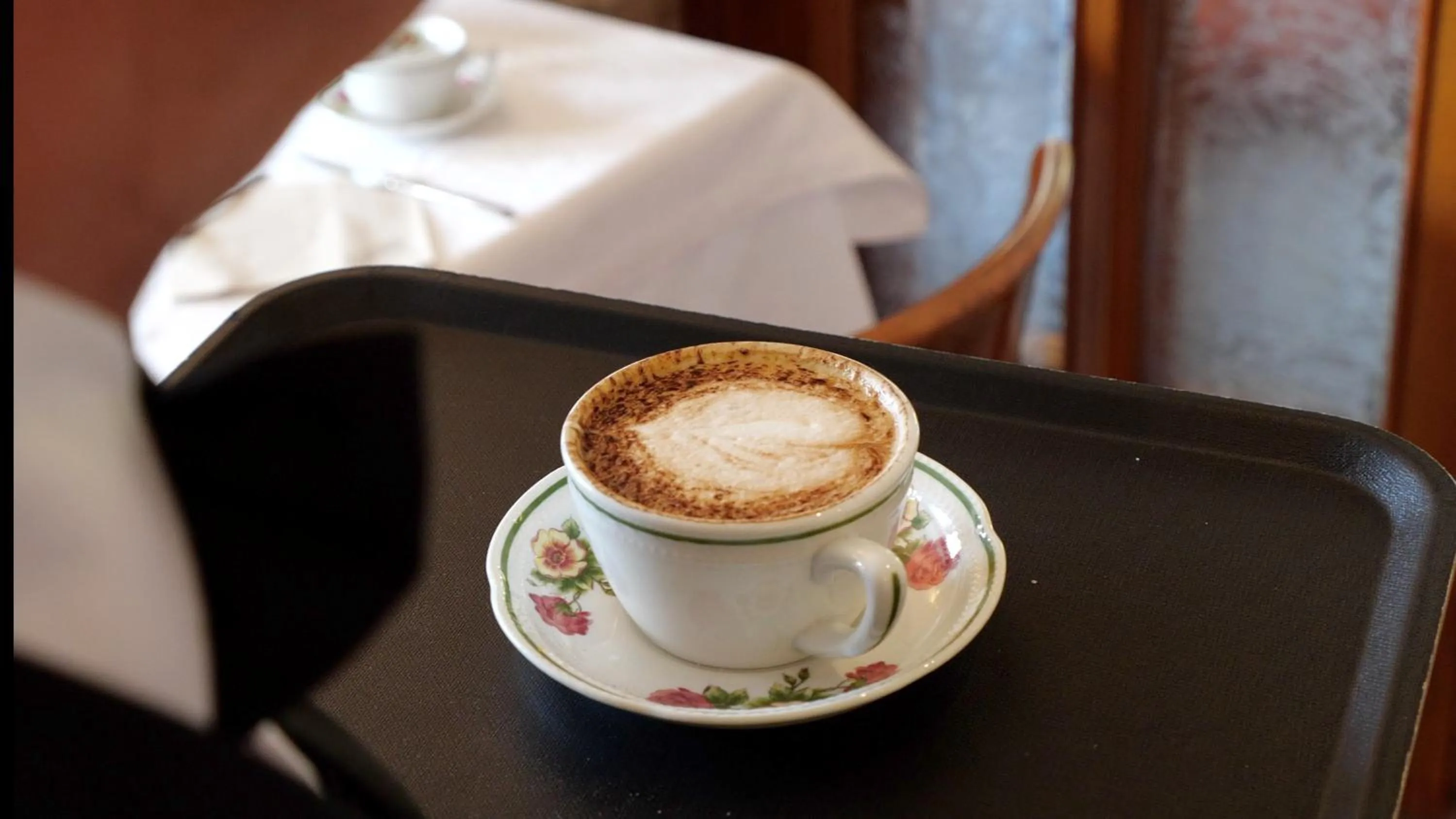 Breakfast in Hotel Garden