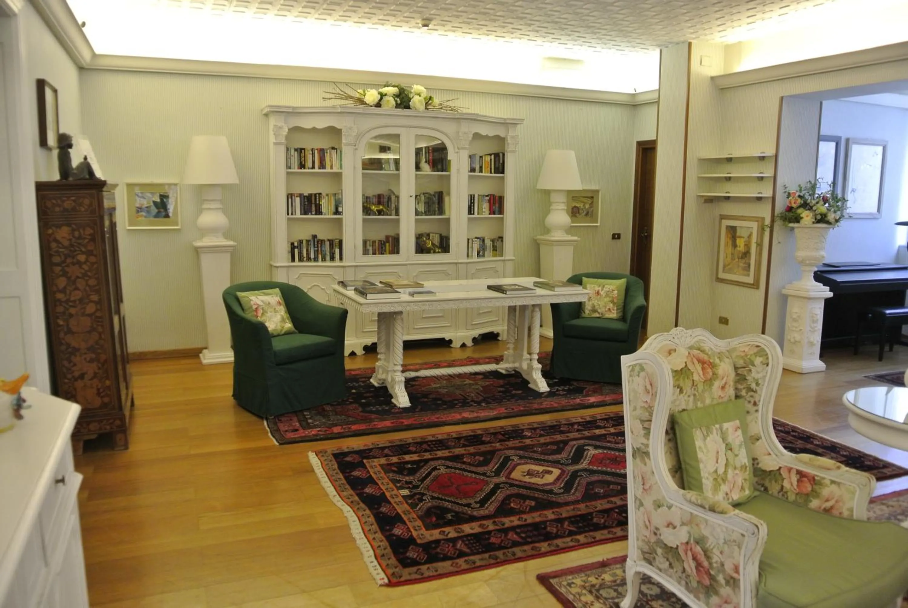 TV and multimedia in Hotel Garden