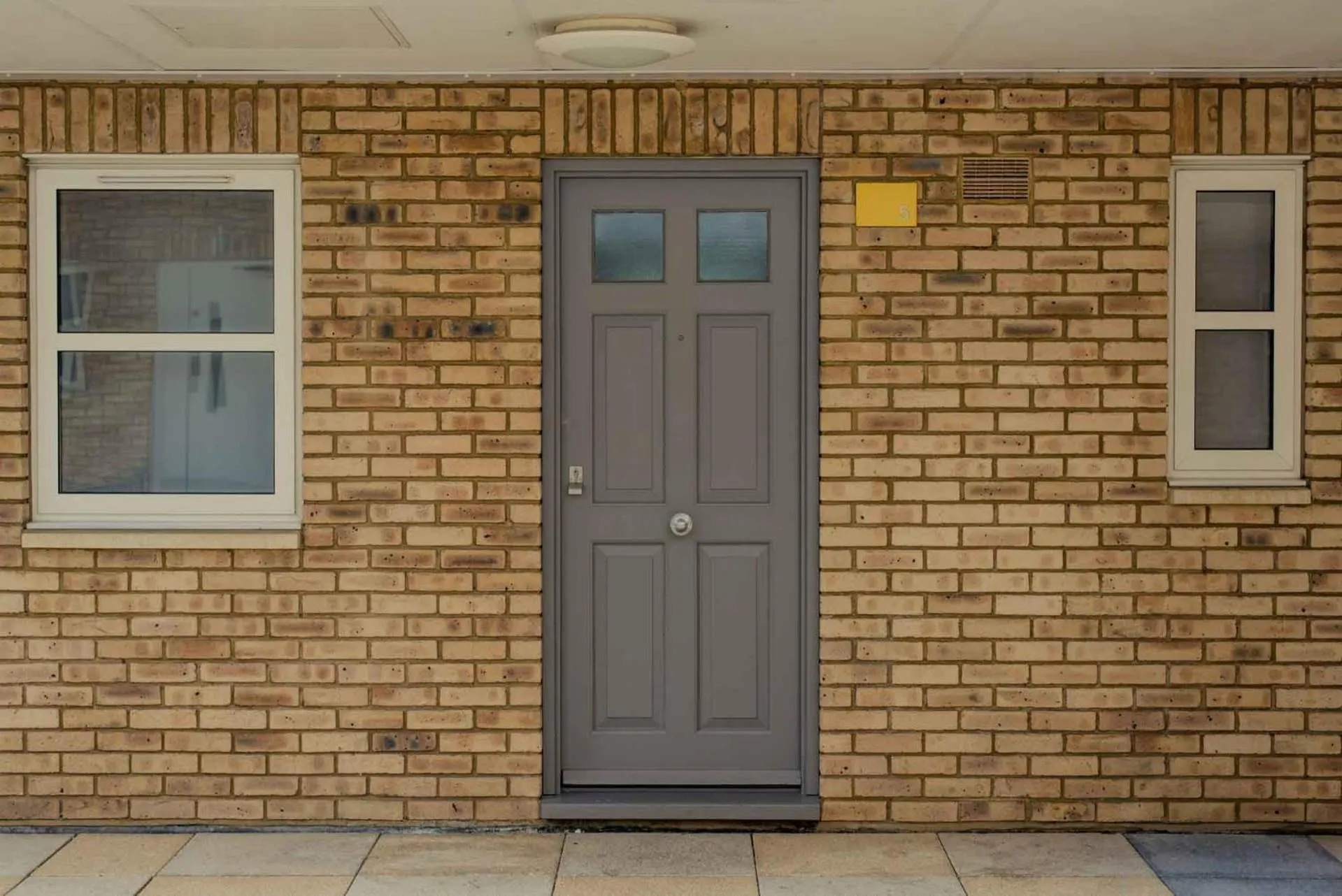 Property building in PREMIER SUITES Reading