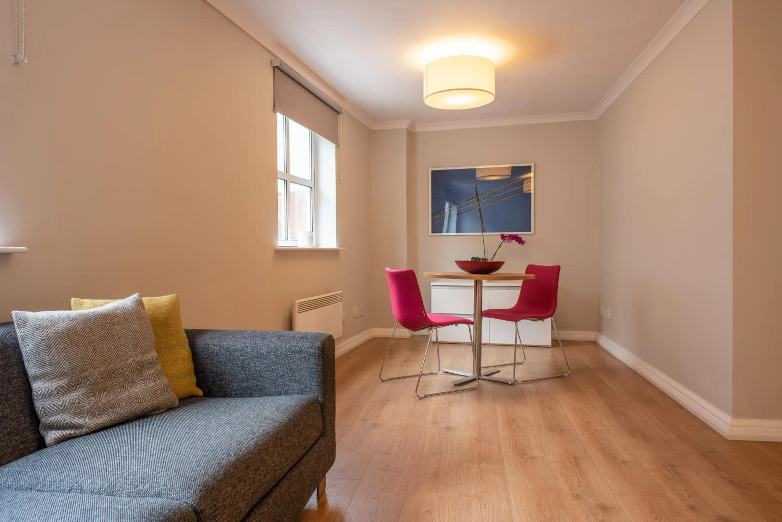 Living room in PREMIER SUITES Reading