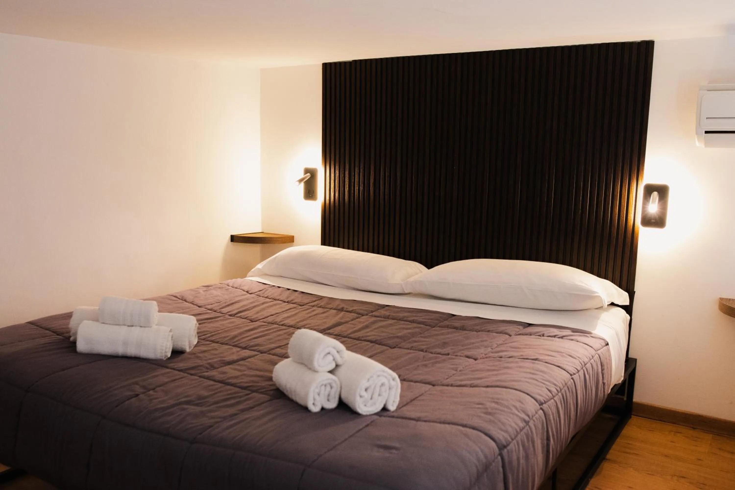 Bed in Ale & Tizy House