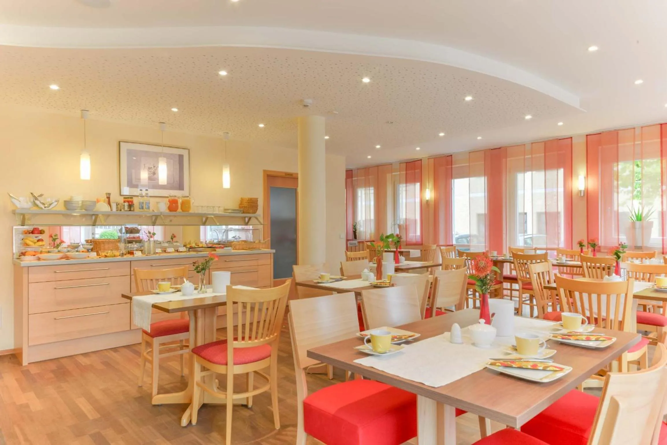 Food and drinks in Hotel Peterhof