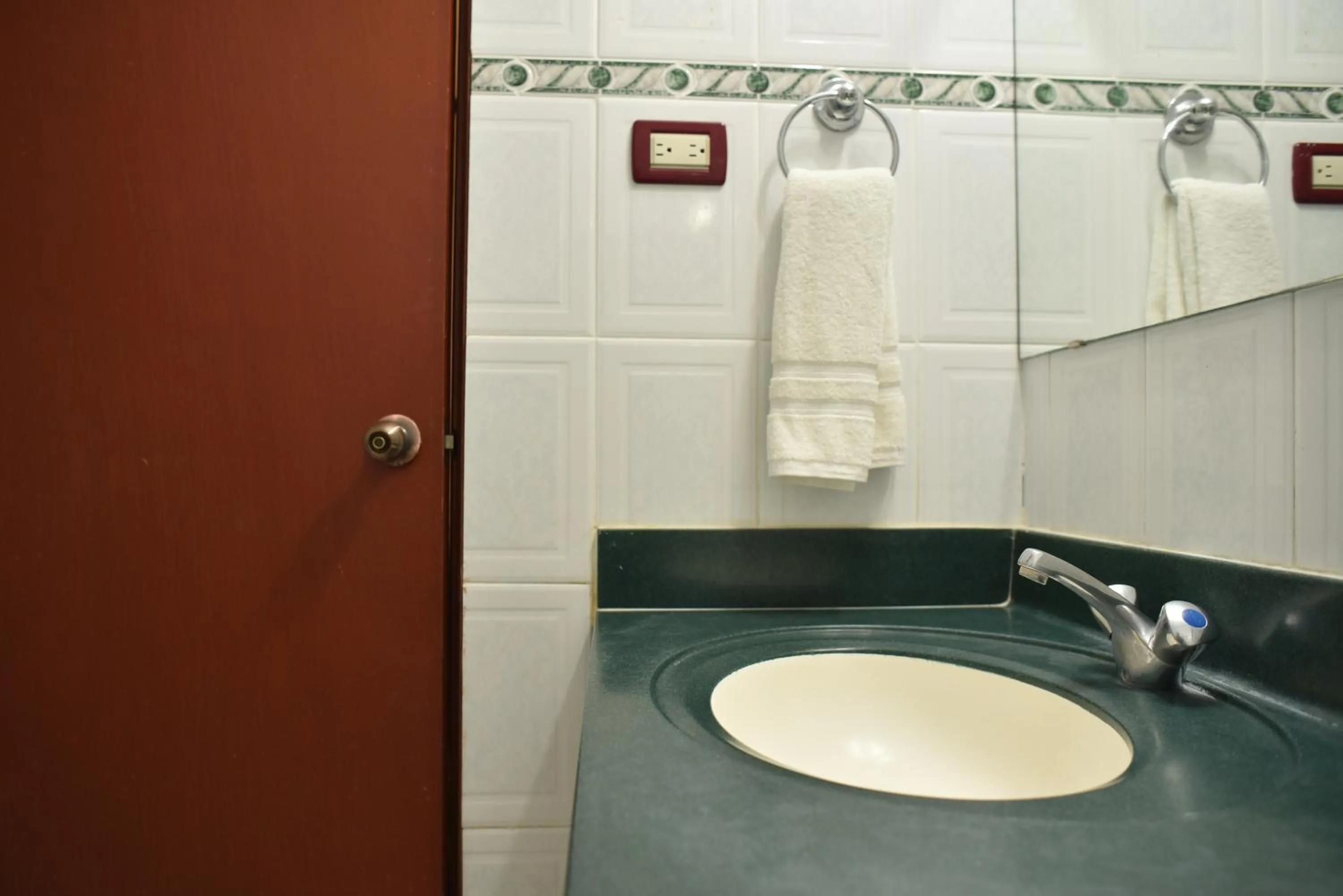 Bathroom in Hotel Gardenia Inn