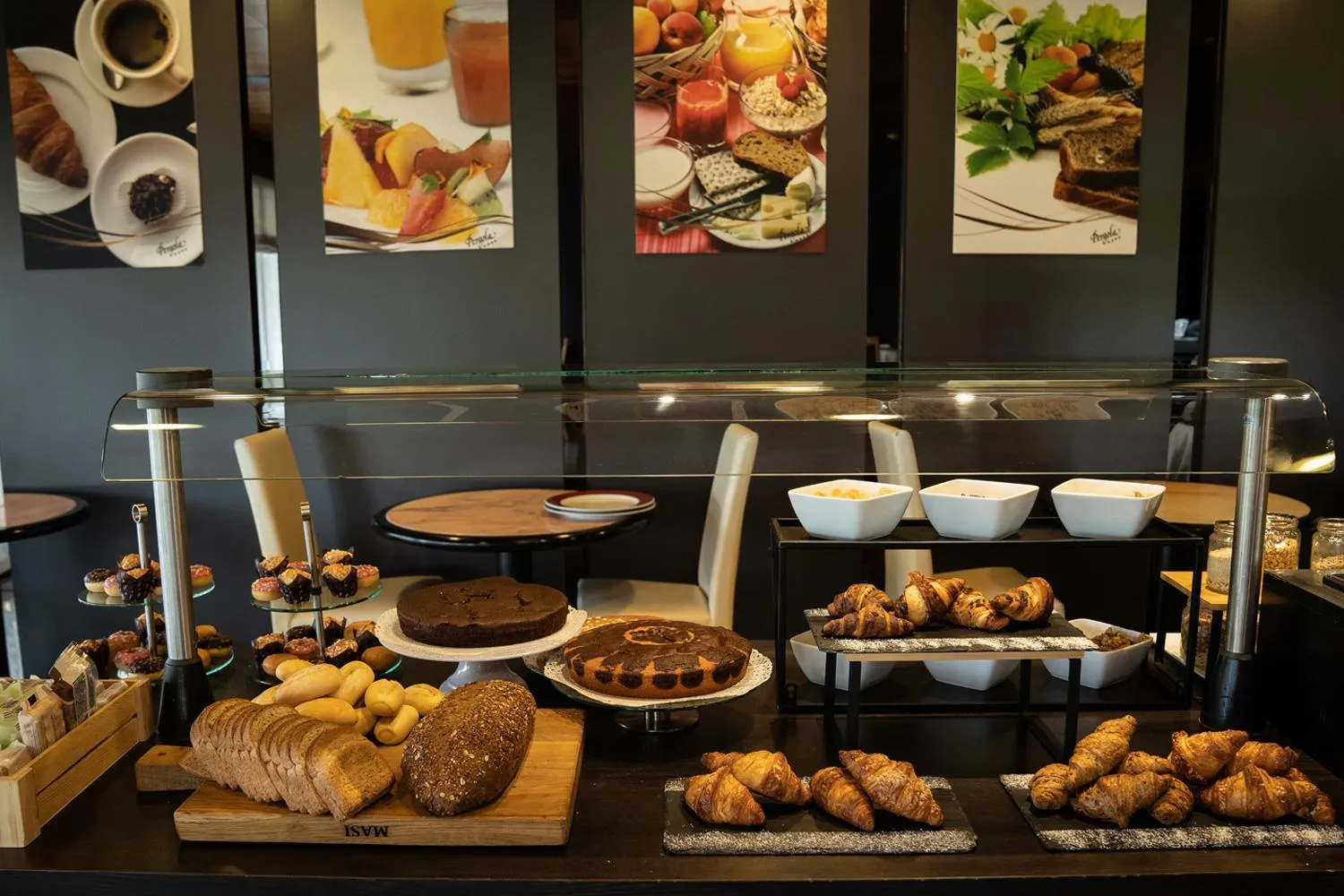 Breakfast in Hotel Pergola