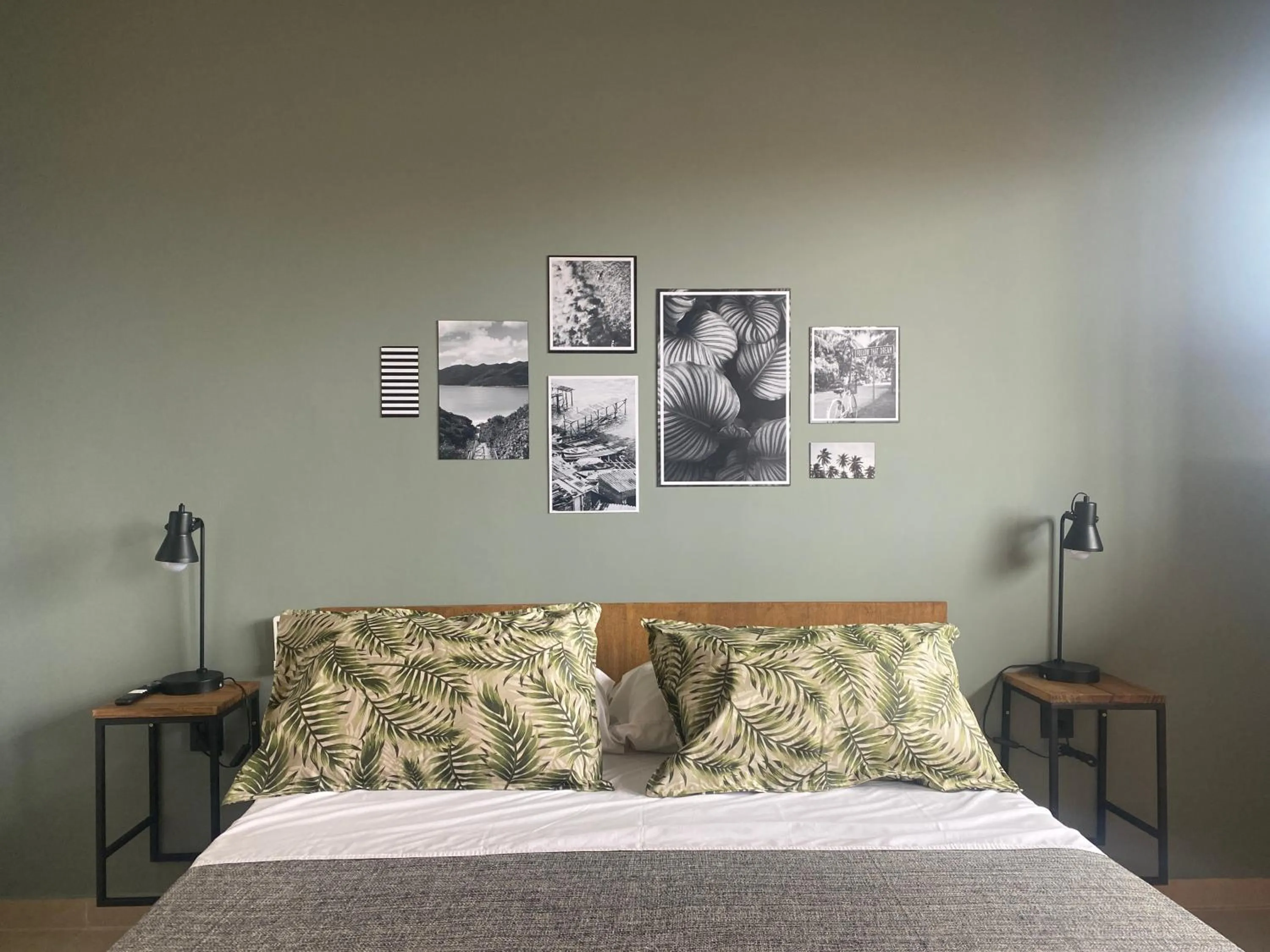 Bedroom, Bed in A Coroa Hostel & Pousada