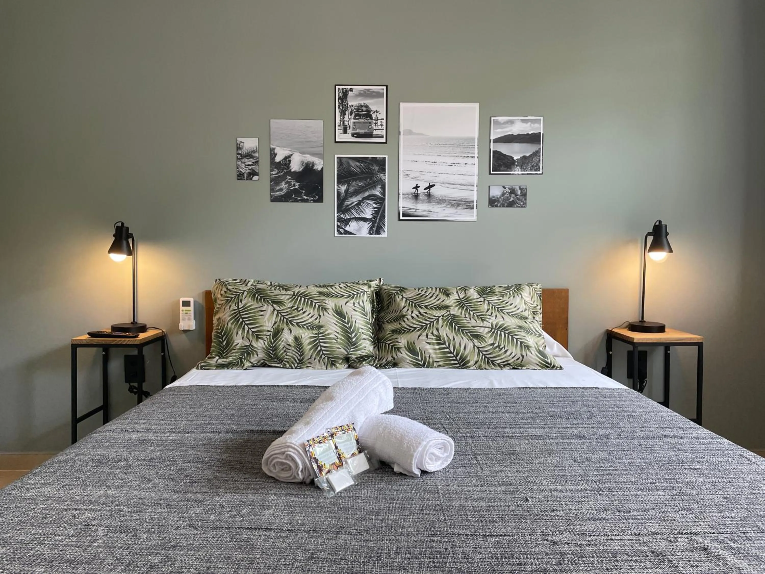 Bedroom, Bed in A Coroa Hostel & Pousada