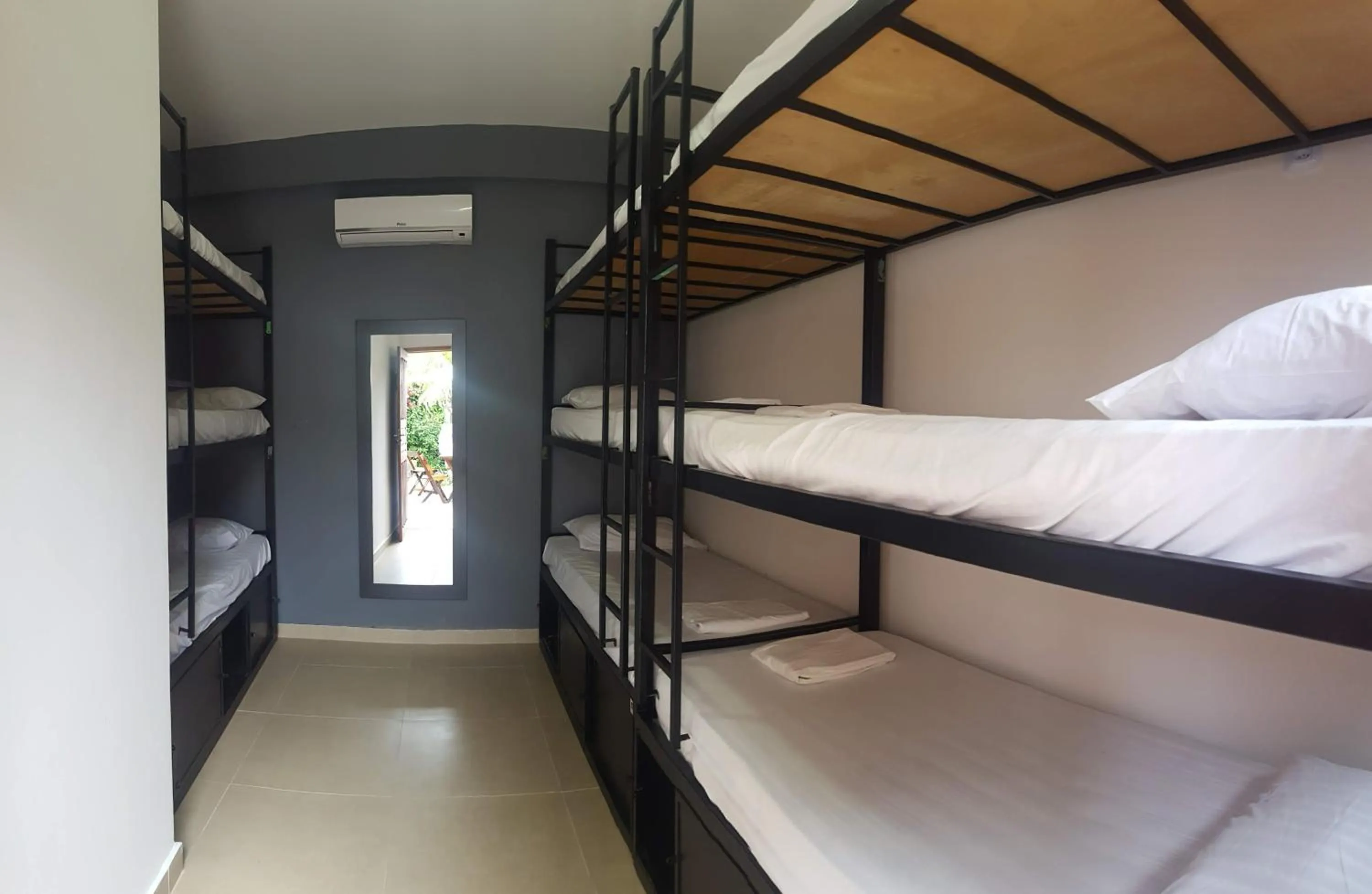 Bedroom, Bed in A Coroa Hostel & Pousada