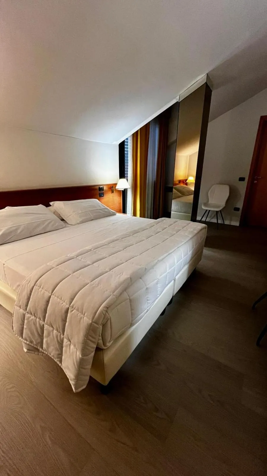 Bed in Hotel Motel Europa