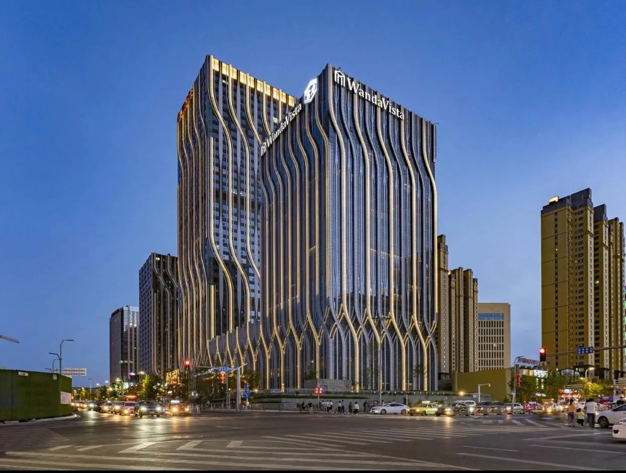 Property building in Wanda Vista Hotel Urumqi