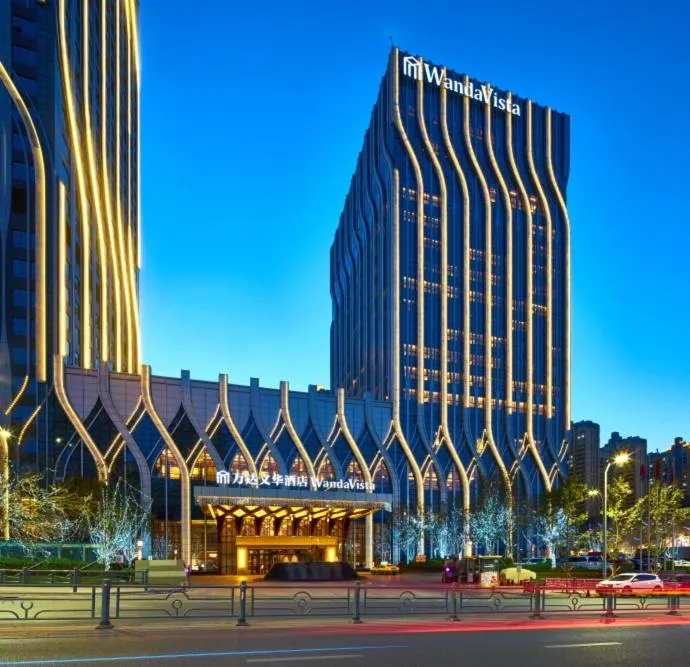 Property building in Wanda Vista Hotel Urumqi