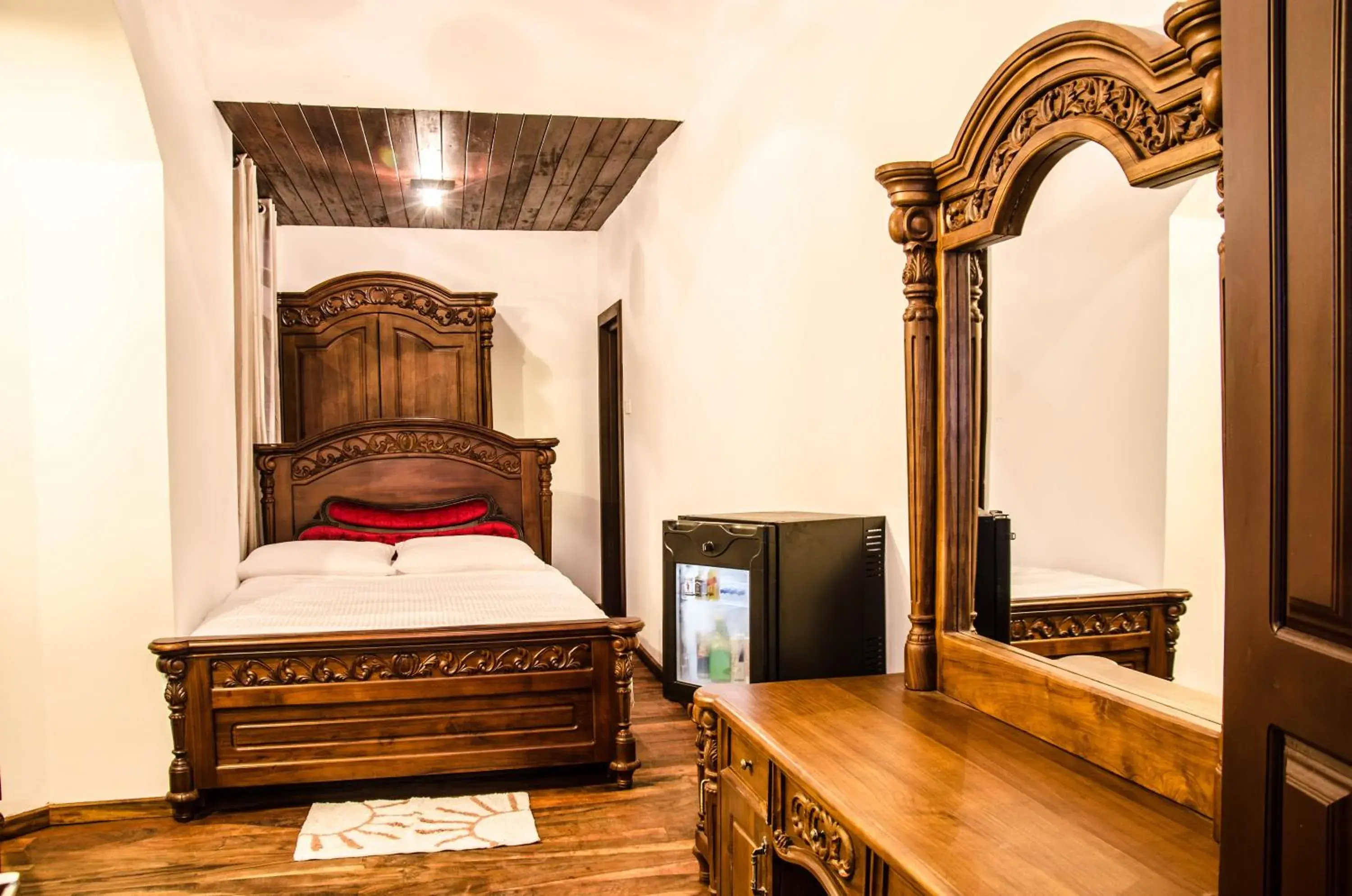 Deluxe Double Room with Private Bathroom in Bungalow 1926 Deluxe Double Room with Private Bathroom in Bungalow 1926