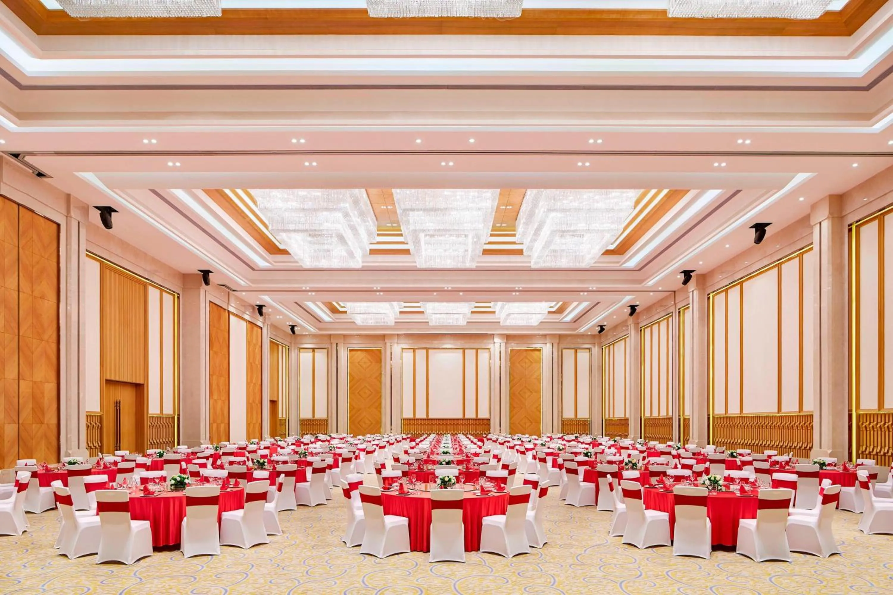 Meeting/conference room in Four Points by Sheraton Heyuan Resort