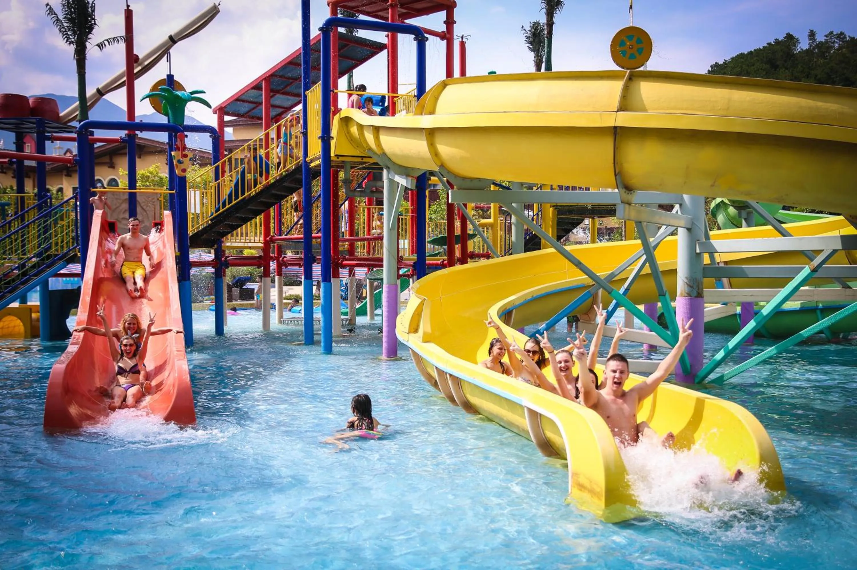 Aqua park in Four Points by Sheraton Heyuan Resort