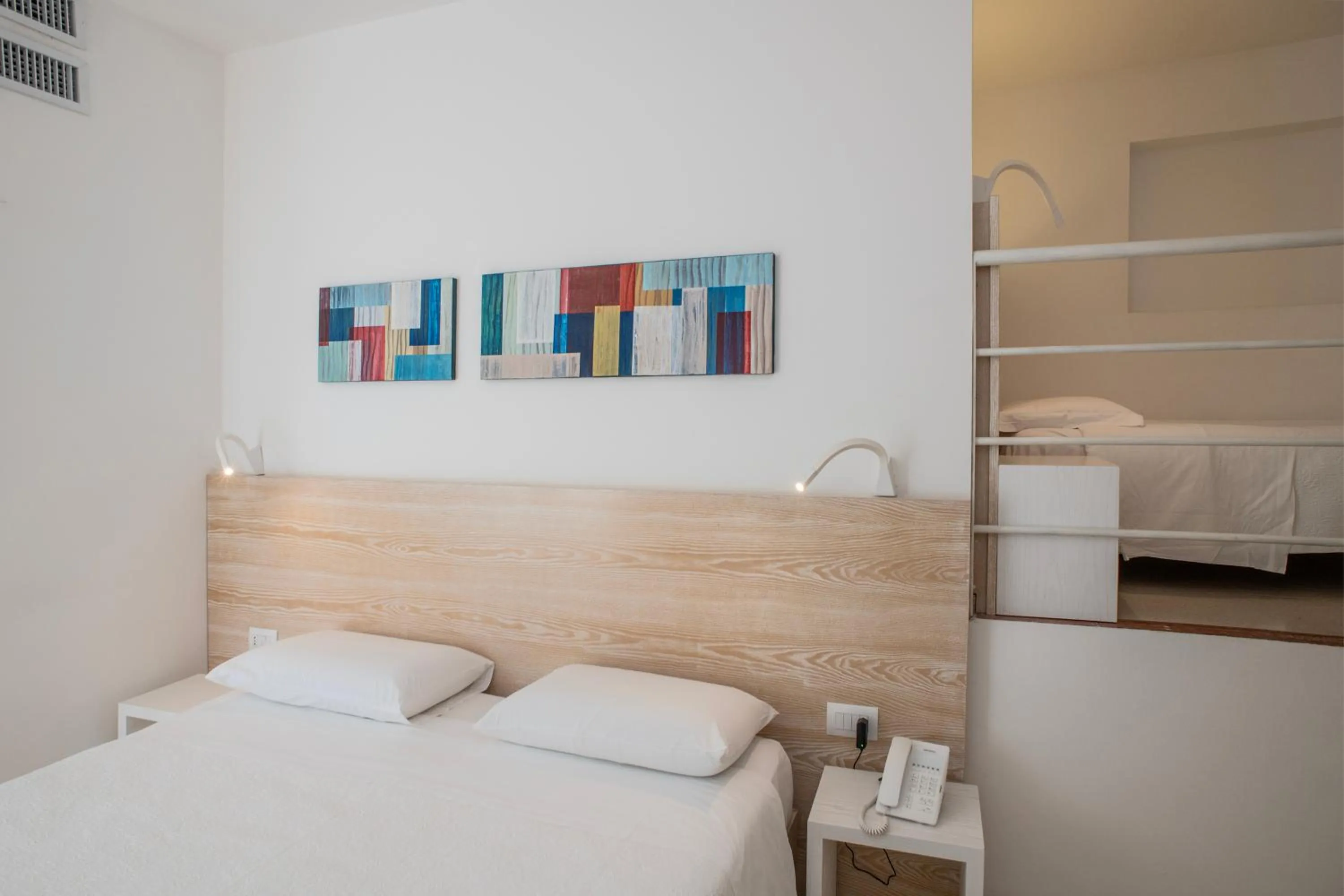 Bed in Hotel Albània