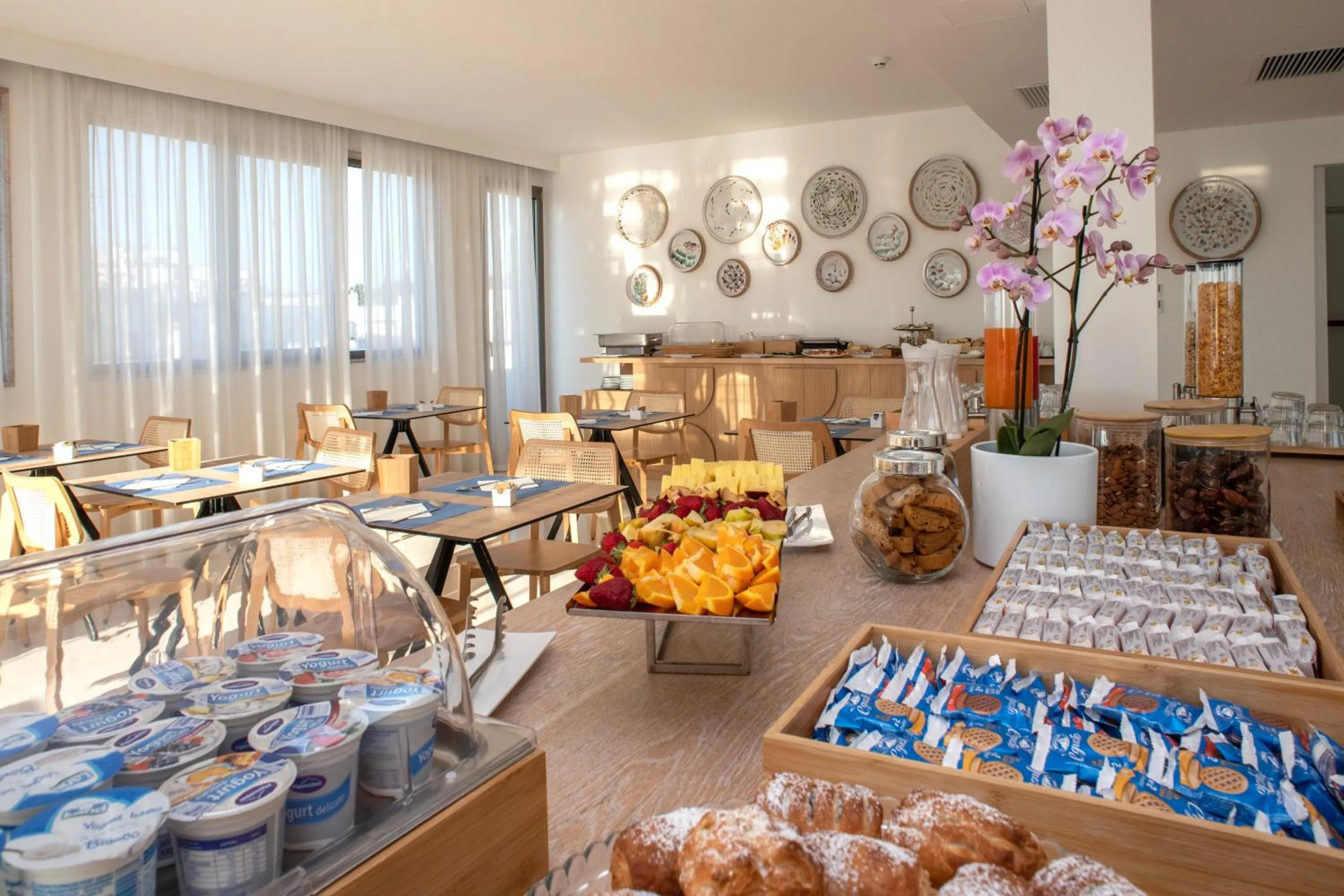 Breakfast in Hotel Albània