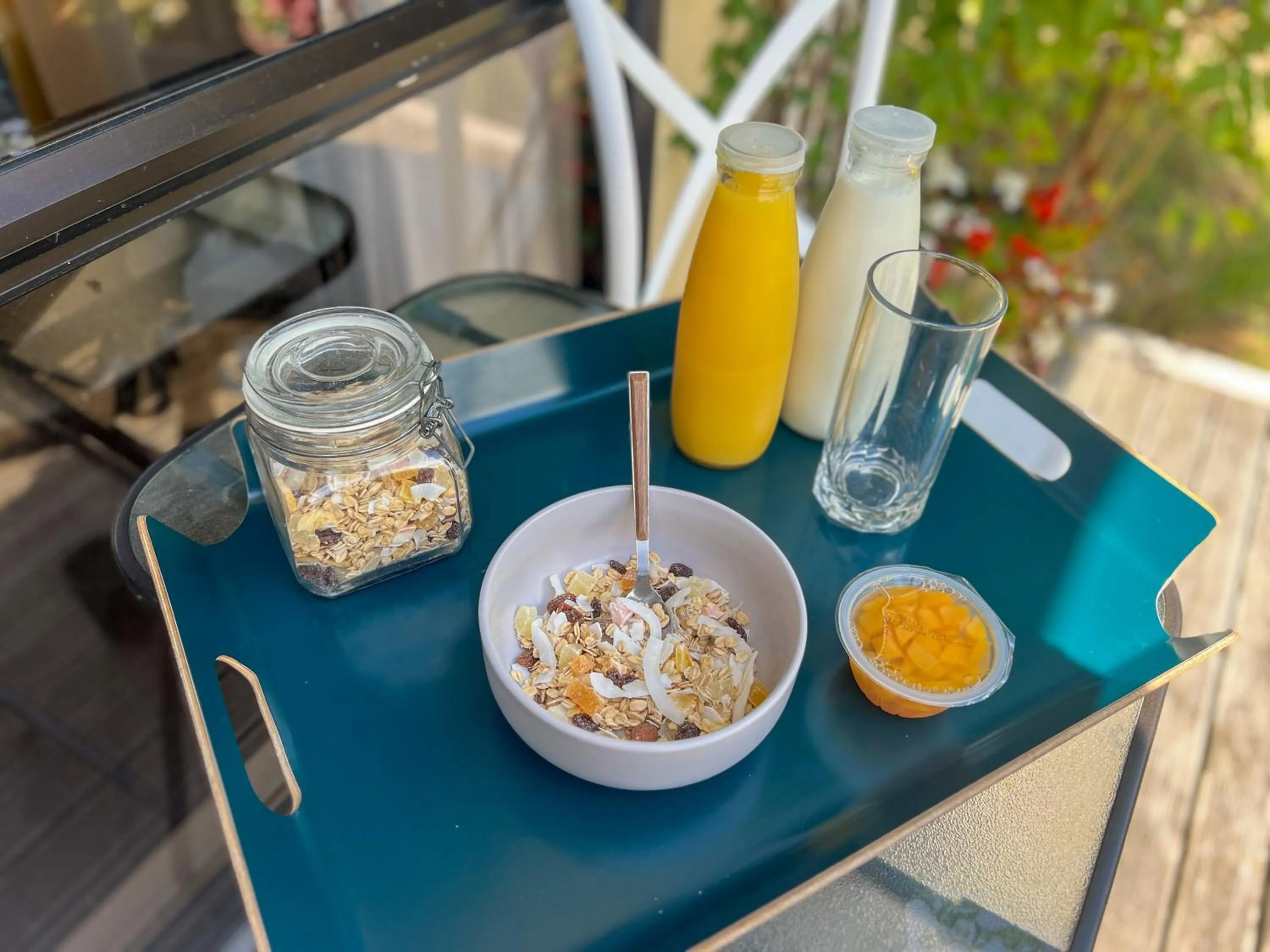 Breakfast in Swan House