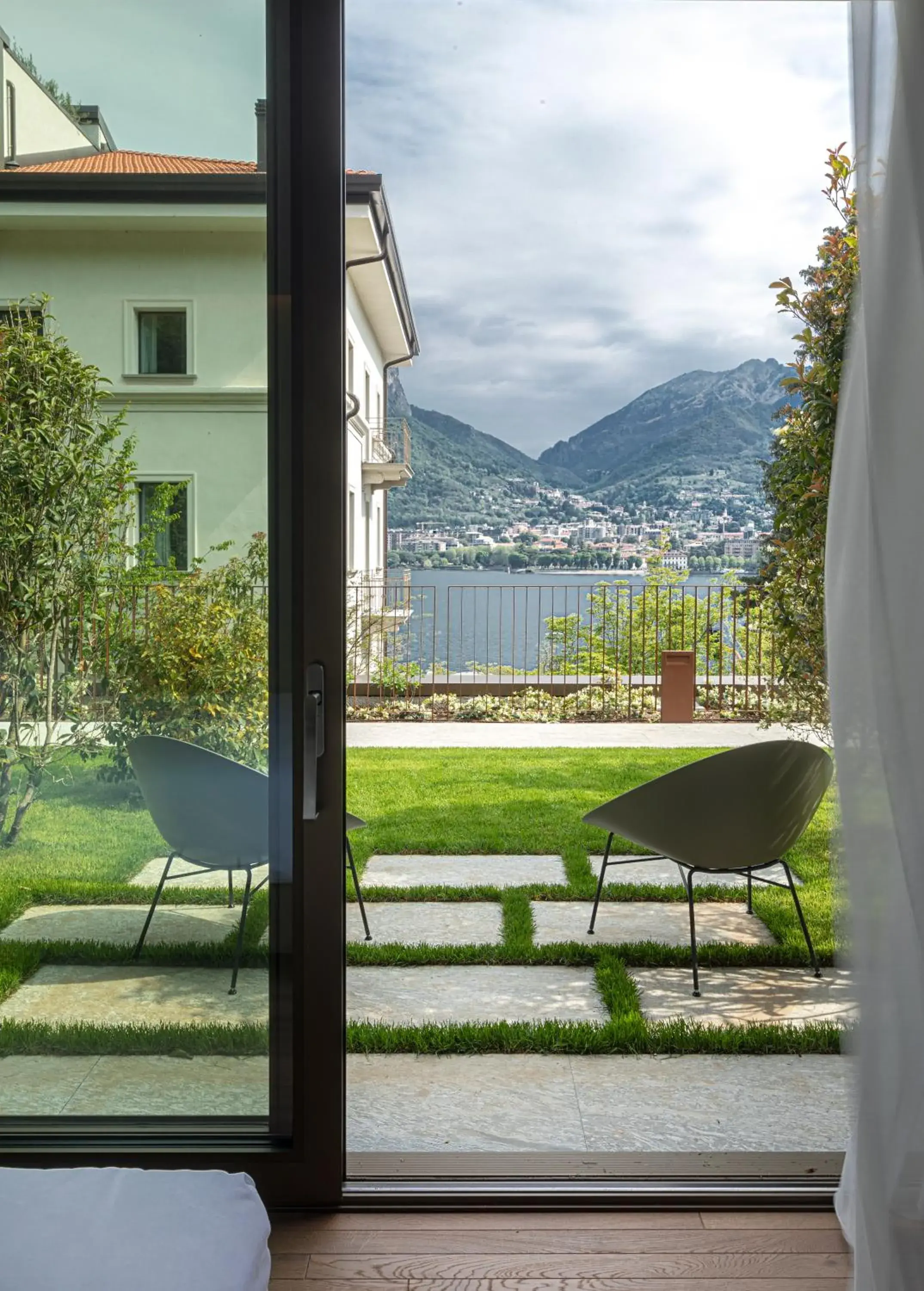 Deluxe Double or Twin Room with Lake View and Terrace - single occupancy in Hotel Promessi Sposi Deluxe Double or Twin Room with Lake View and Terrace - single occupancy in Hotel Promessi Sposi