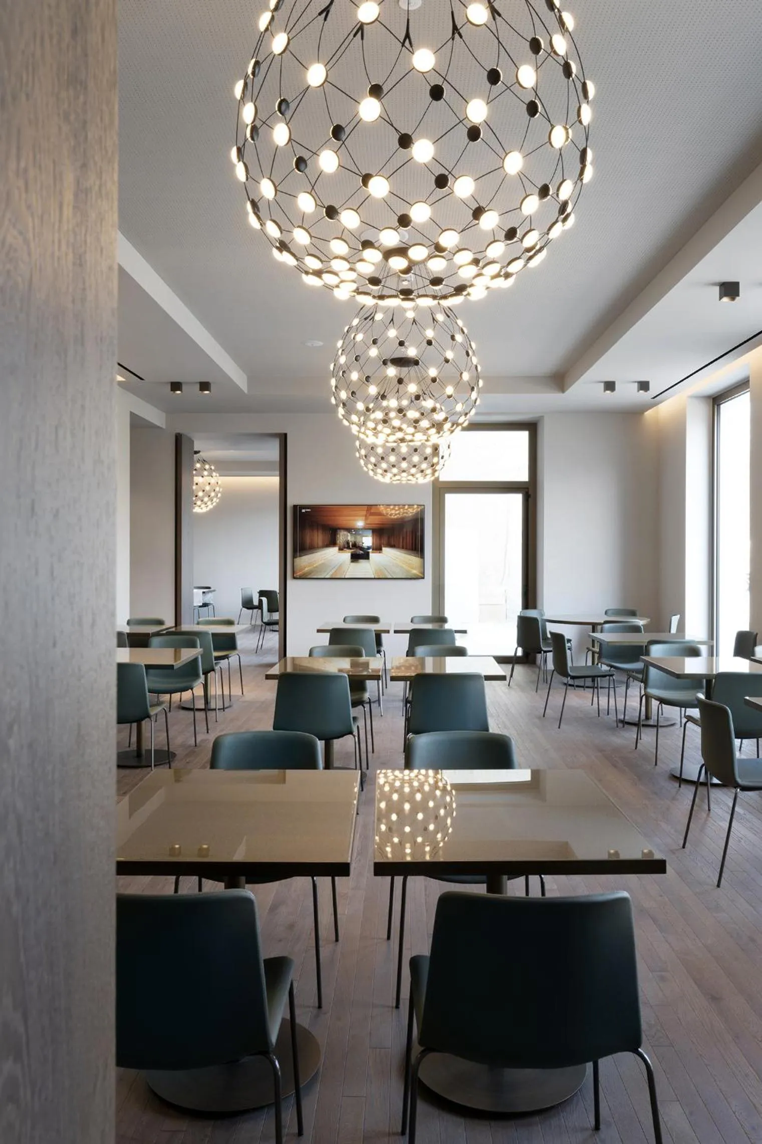 Restaurant/places to eat in Hotel Promessi Sposi