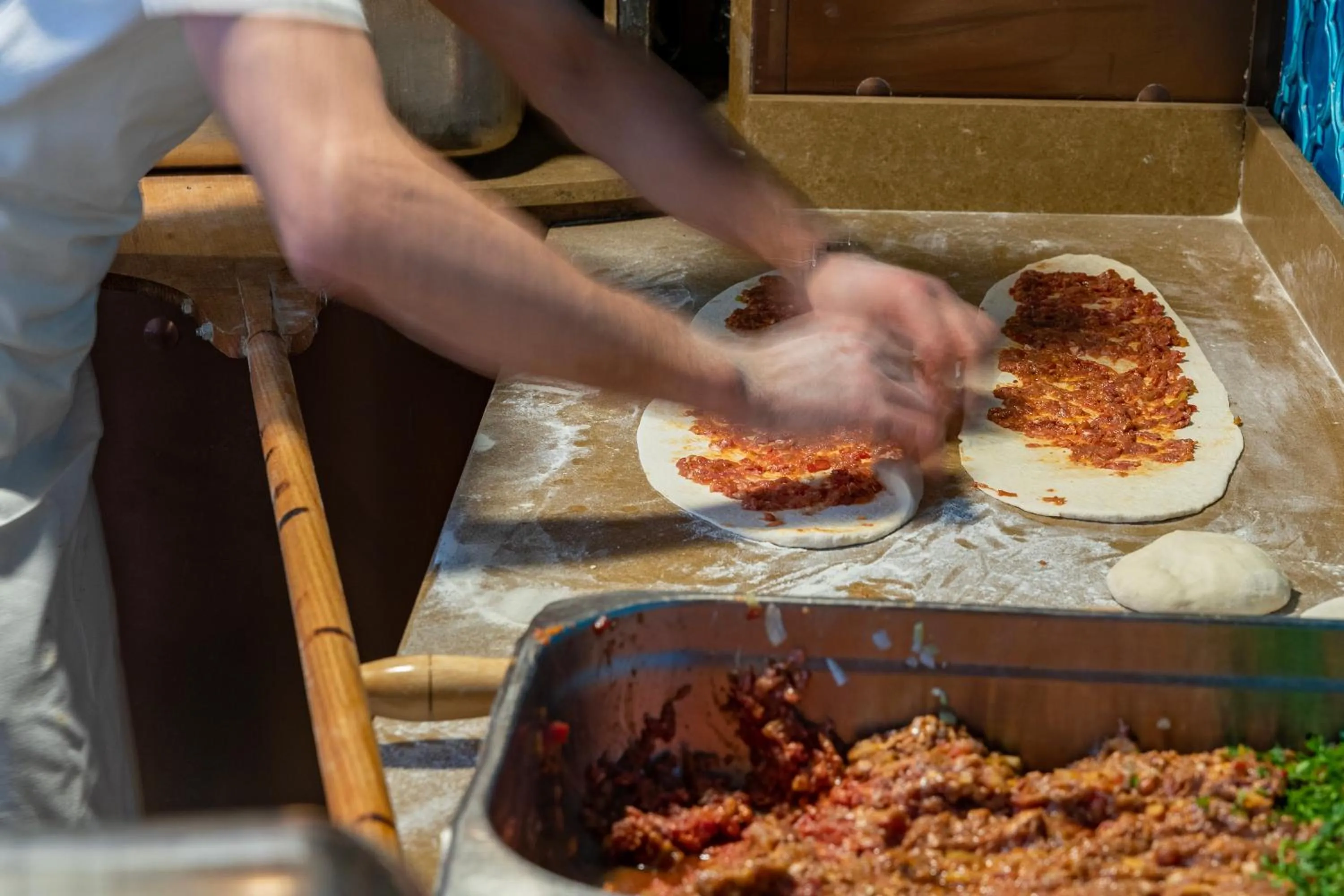 Restaurant/places to eat in Marti Resort Deluxe Hotel