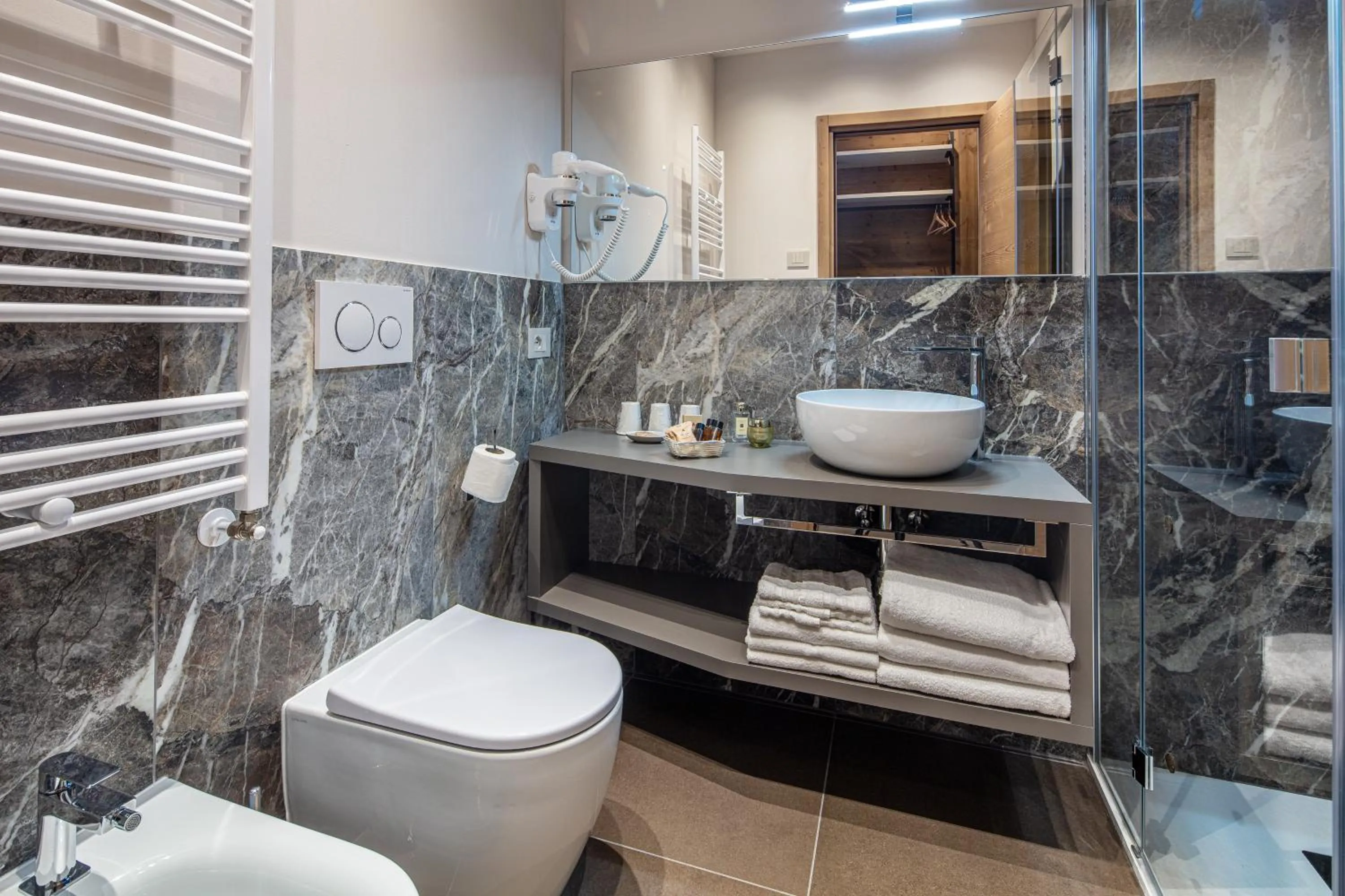 Restaurant/places to eat in Hotel Nigritella