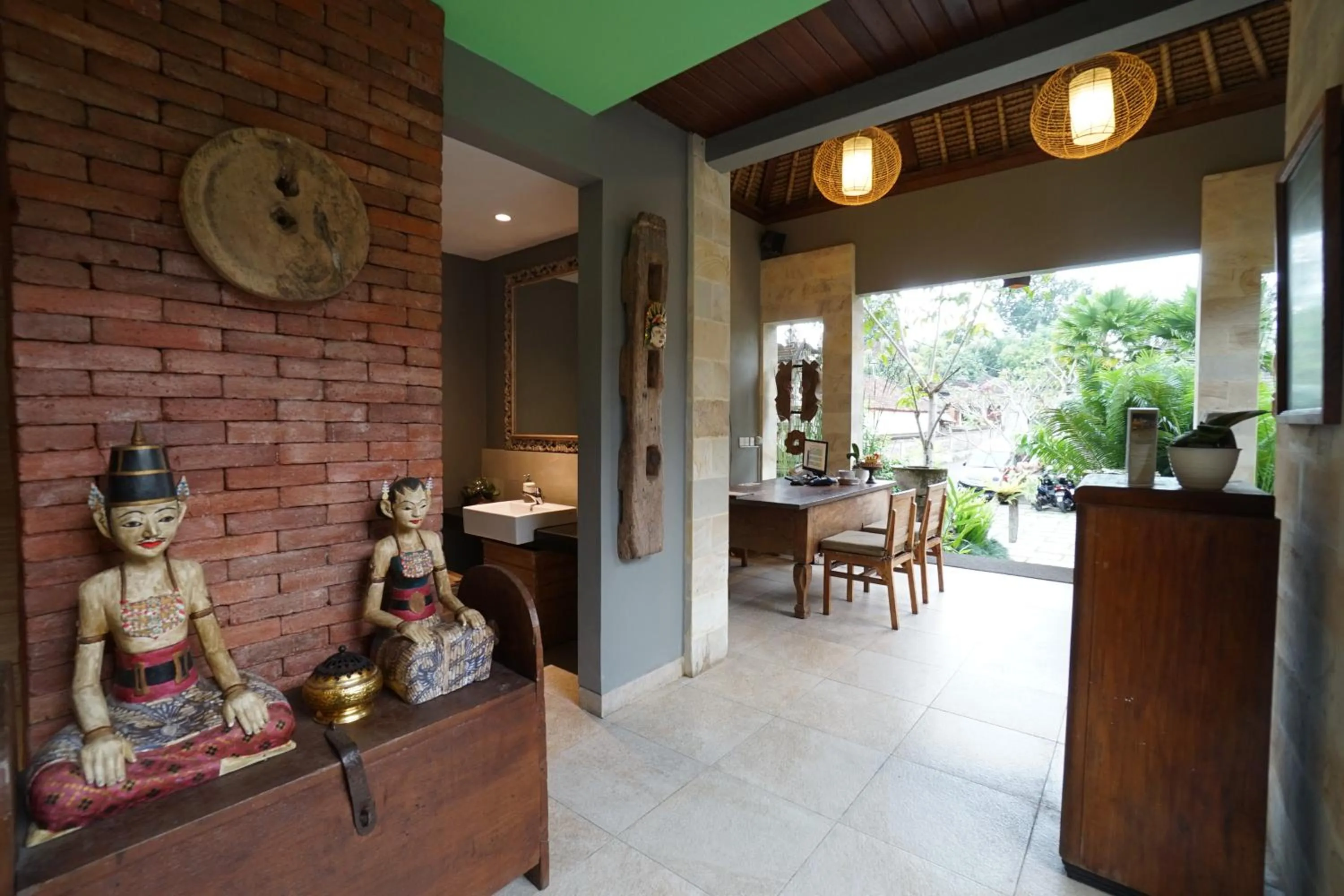 Lobby or reception in Tetirah Boutique Hotel