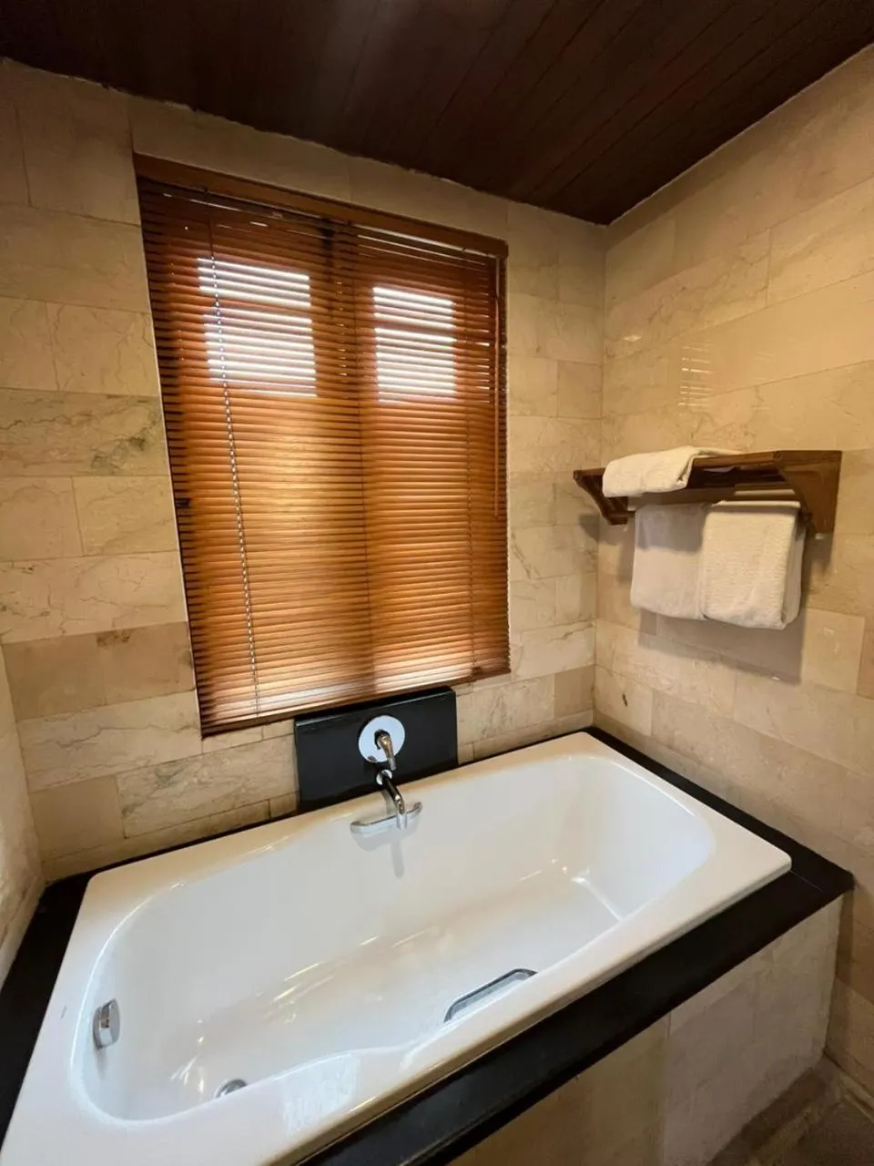 Hot Tub in Tetirah Boutique Hotel