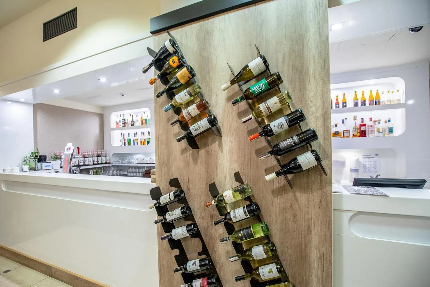 Lounge or bar in Park Hotel Diament Wroclaw