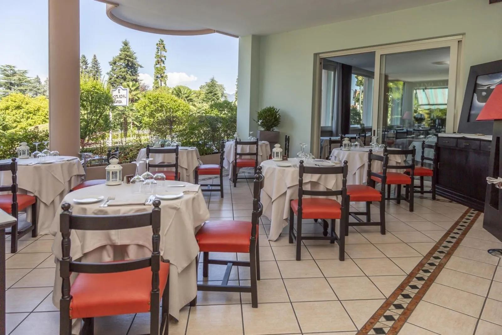Restaurant/places to eat in Hotel Della Torre