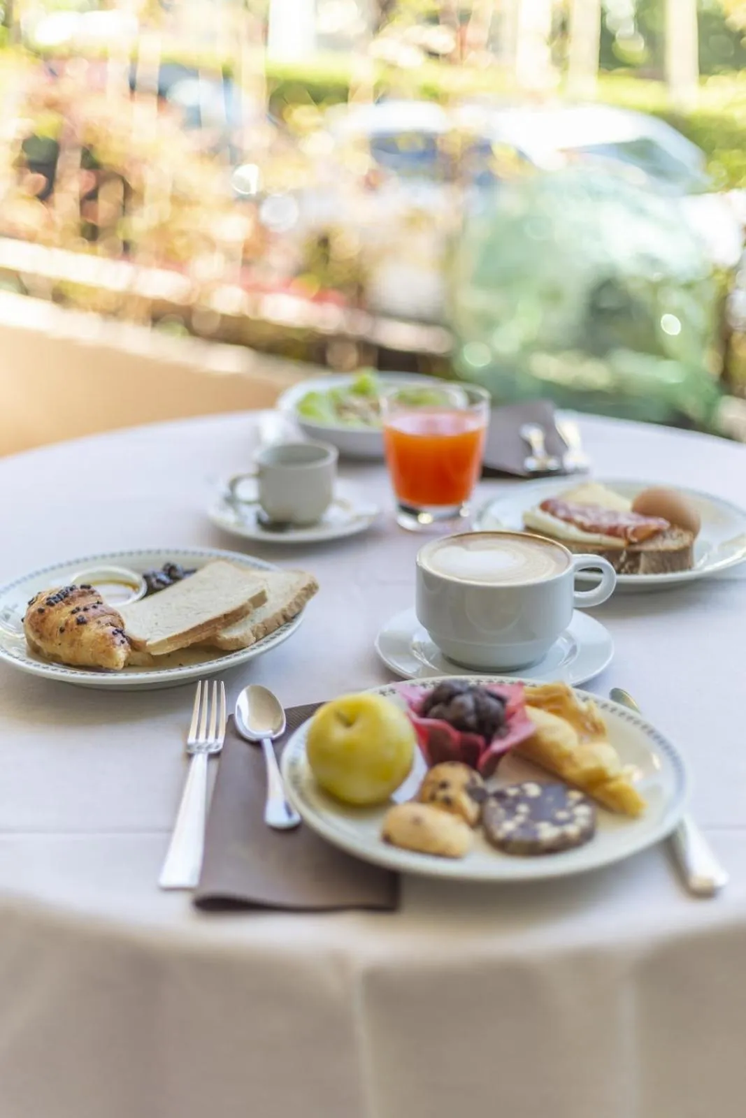 Breakfast in Hotel Della Torre
