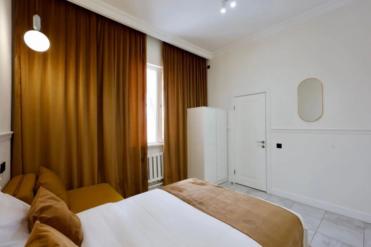 Bed in HANNAH INN - ex HELLO INN