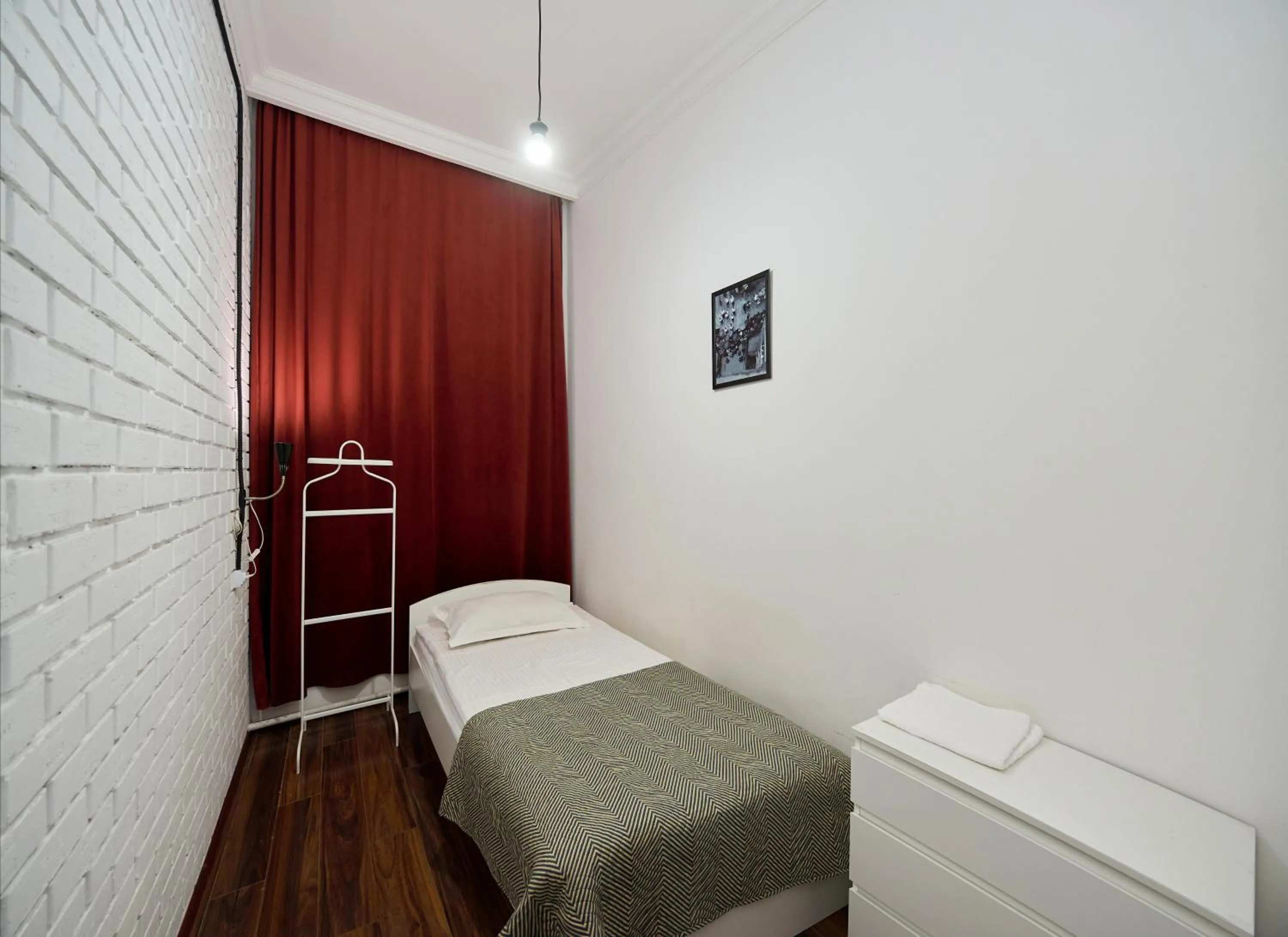 Budget Single Room without Window in HANNAH INN - ex HELLO INN