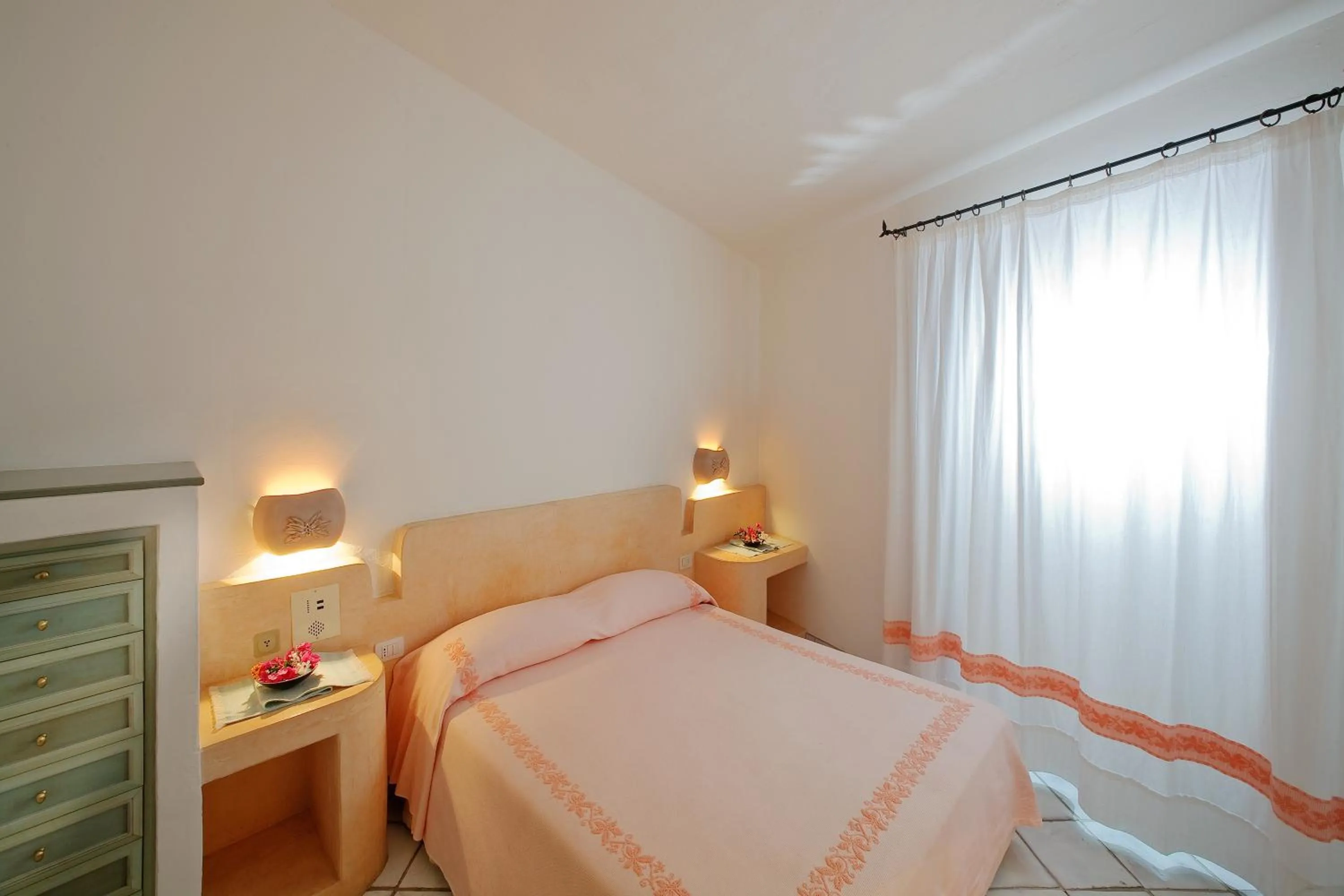 Bedroom, Bed in Green Park Hotel