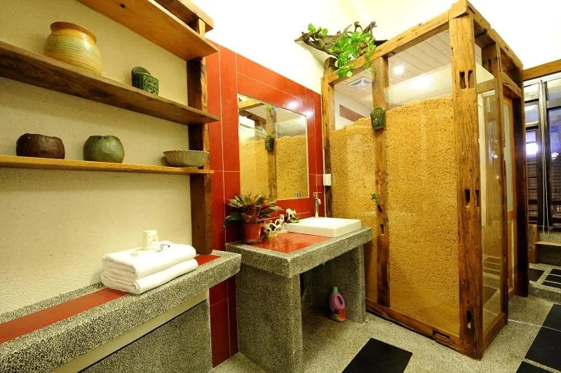 Windsor's Vanilla Garden B&B