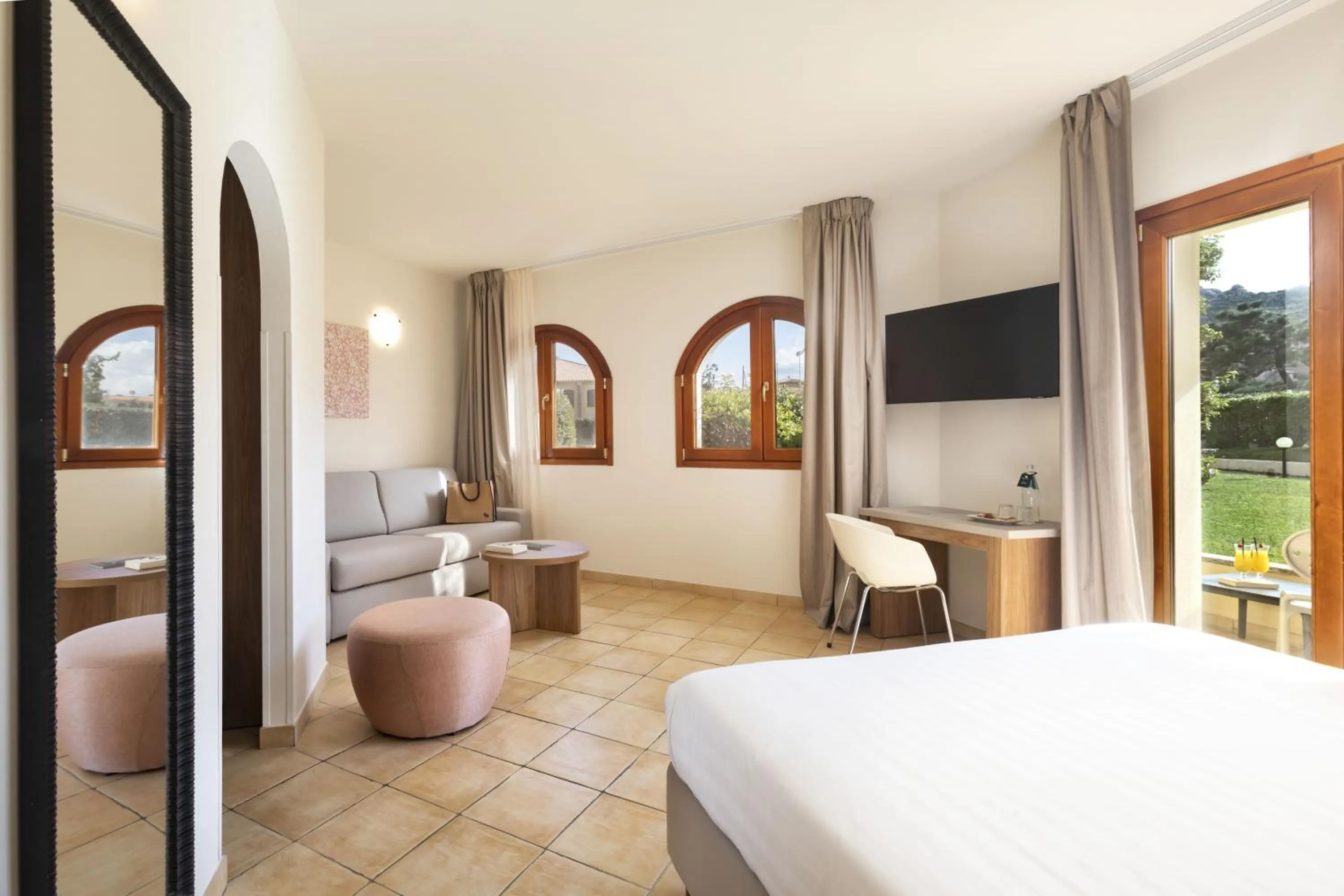 Bedroom, Bed in Blu Hotel Morisco