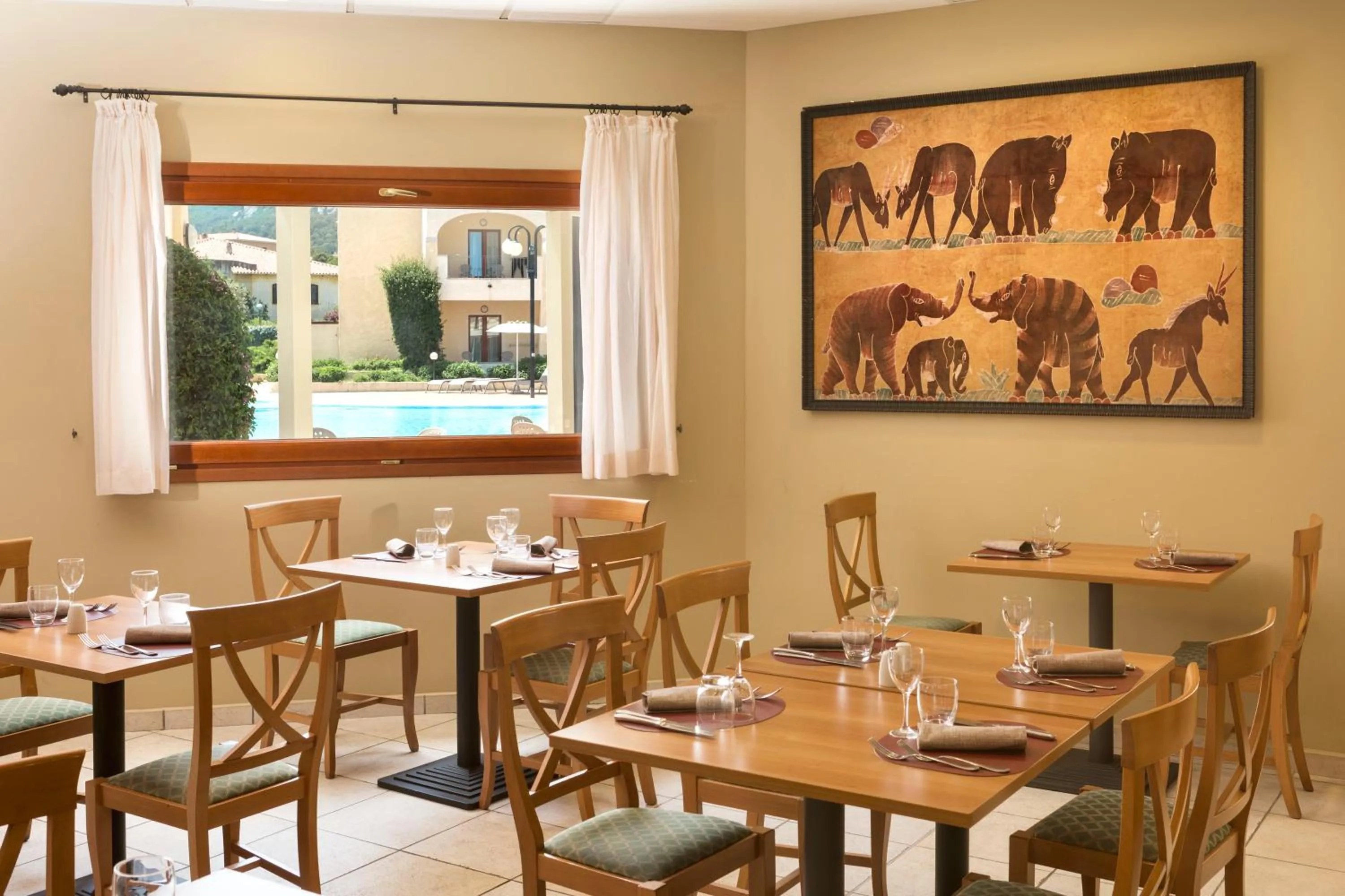 Restaurant/places to eat in Blu Hotel Morisco