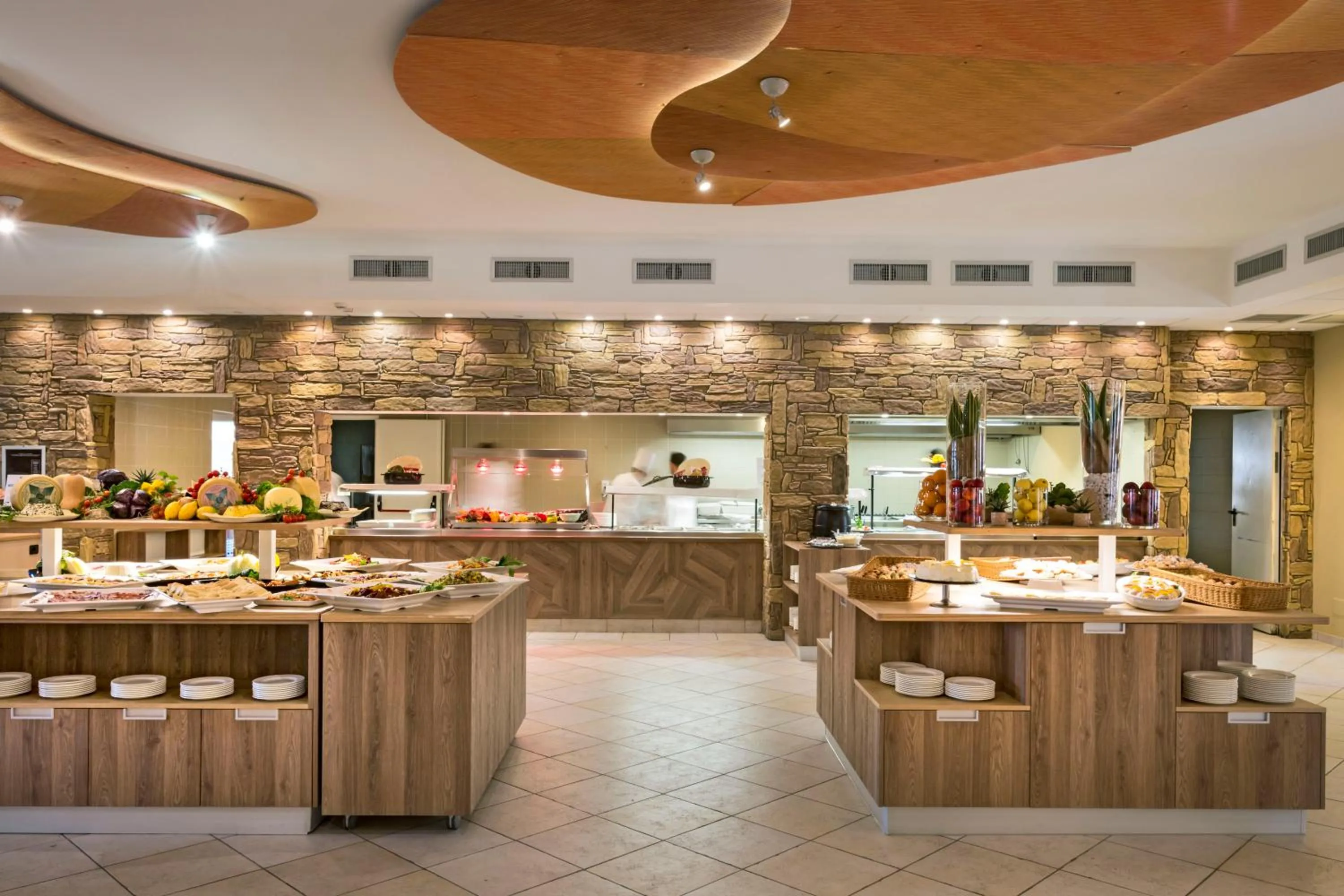 Restaurant/places to eat in Blu Hotel Morisco