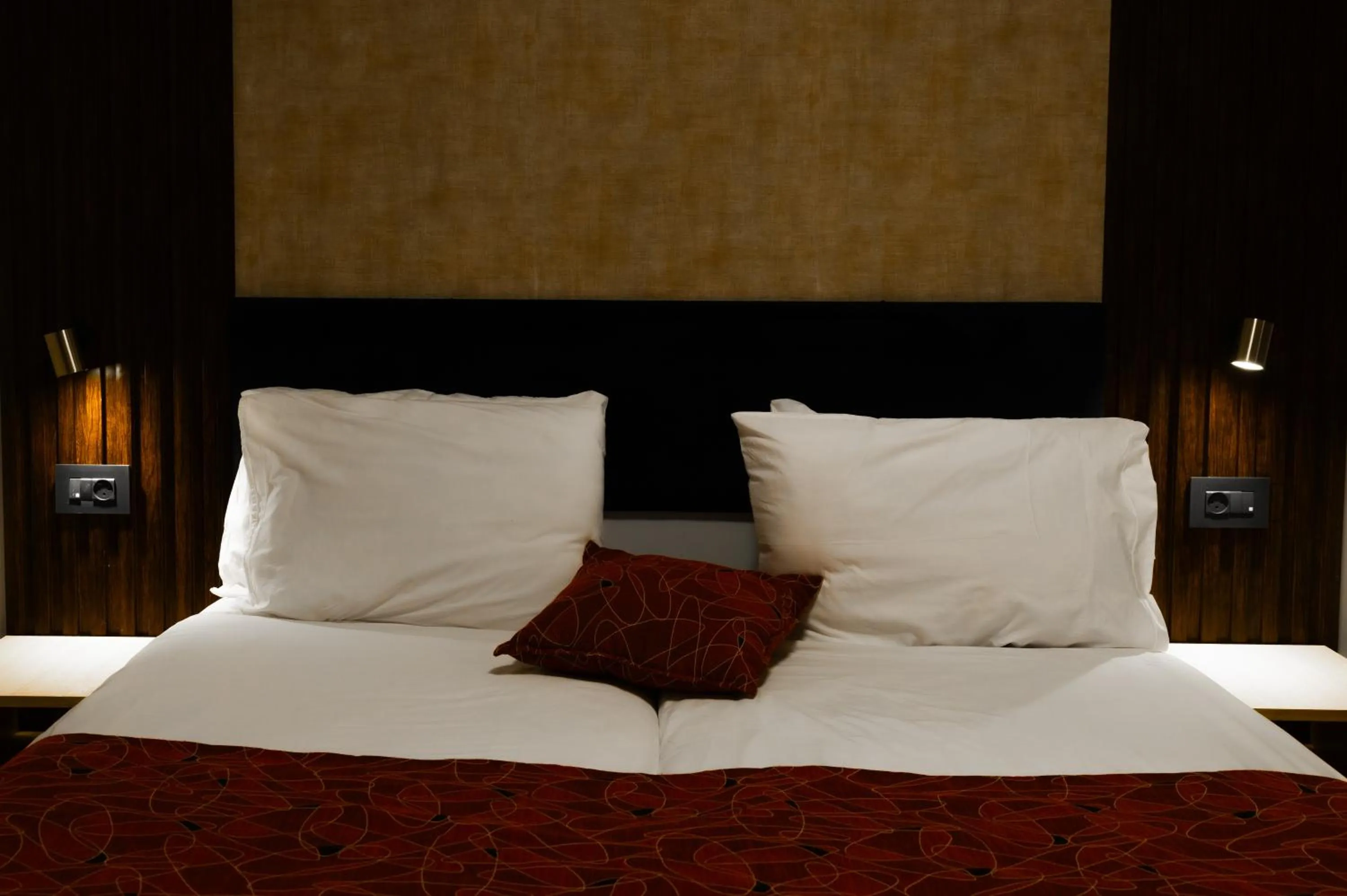 Bedroom, Bed in Lev Yerushalayim Hotel