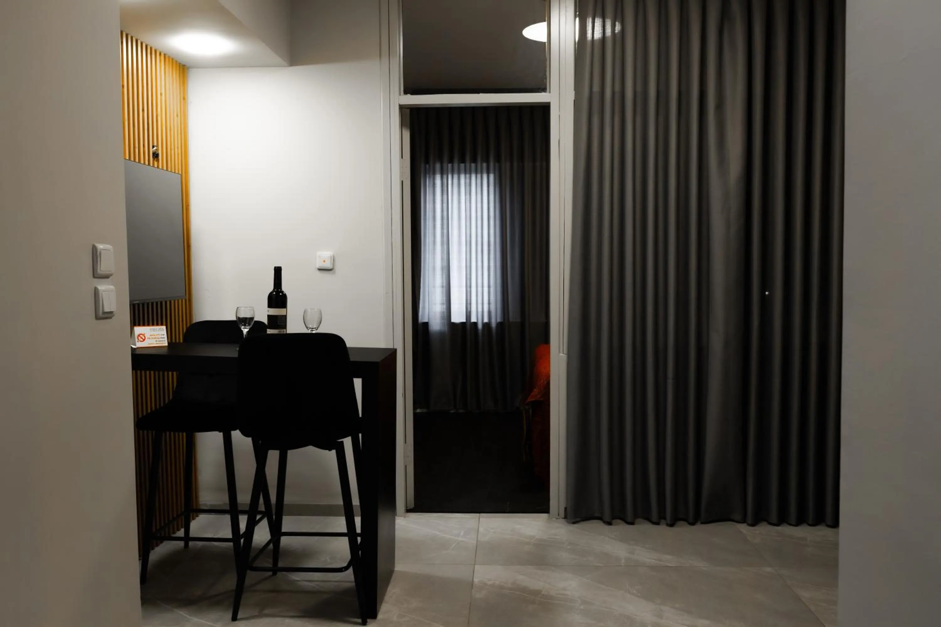 hair dresser in Lev Yerushalayim Hotel