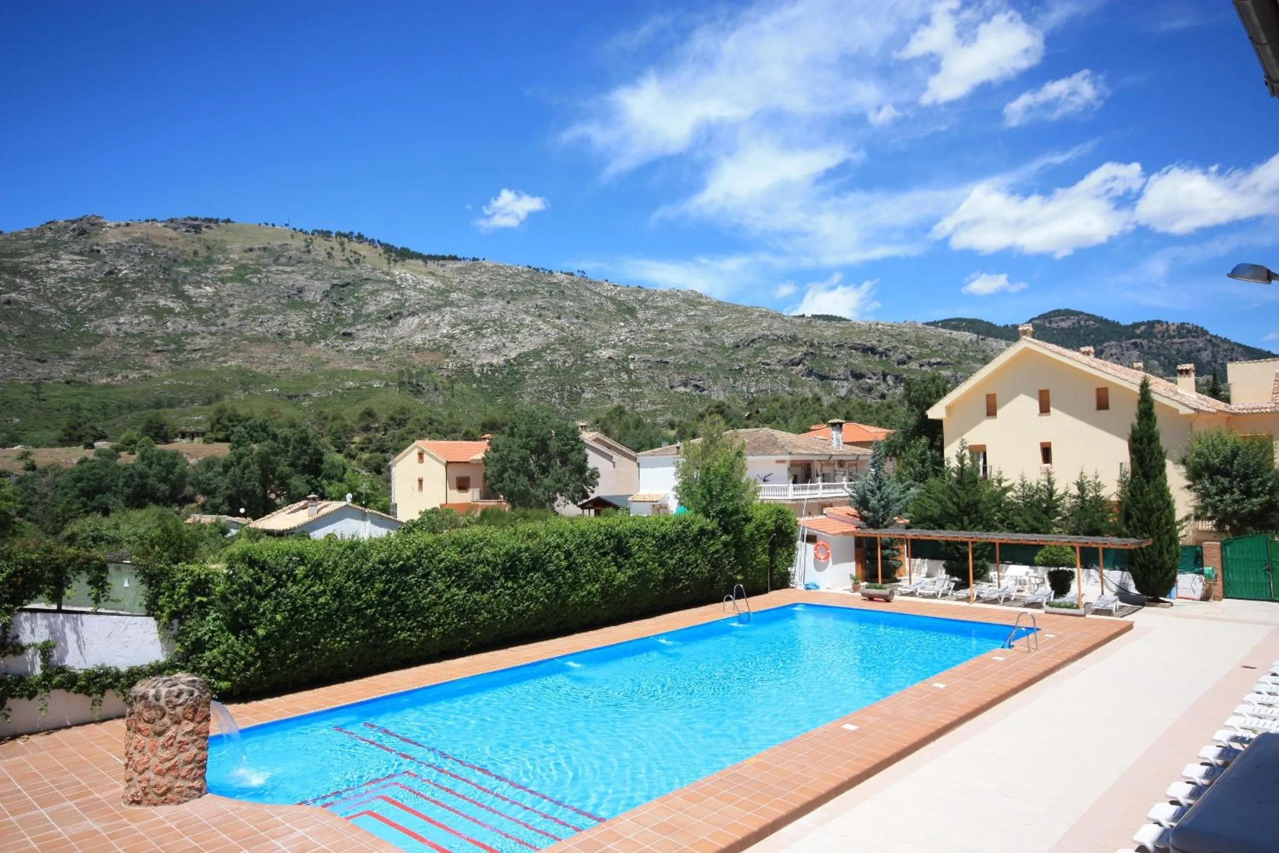 Swimming pool in Apartamentos Rurales Campillo