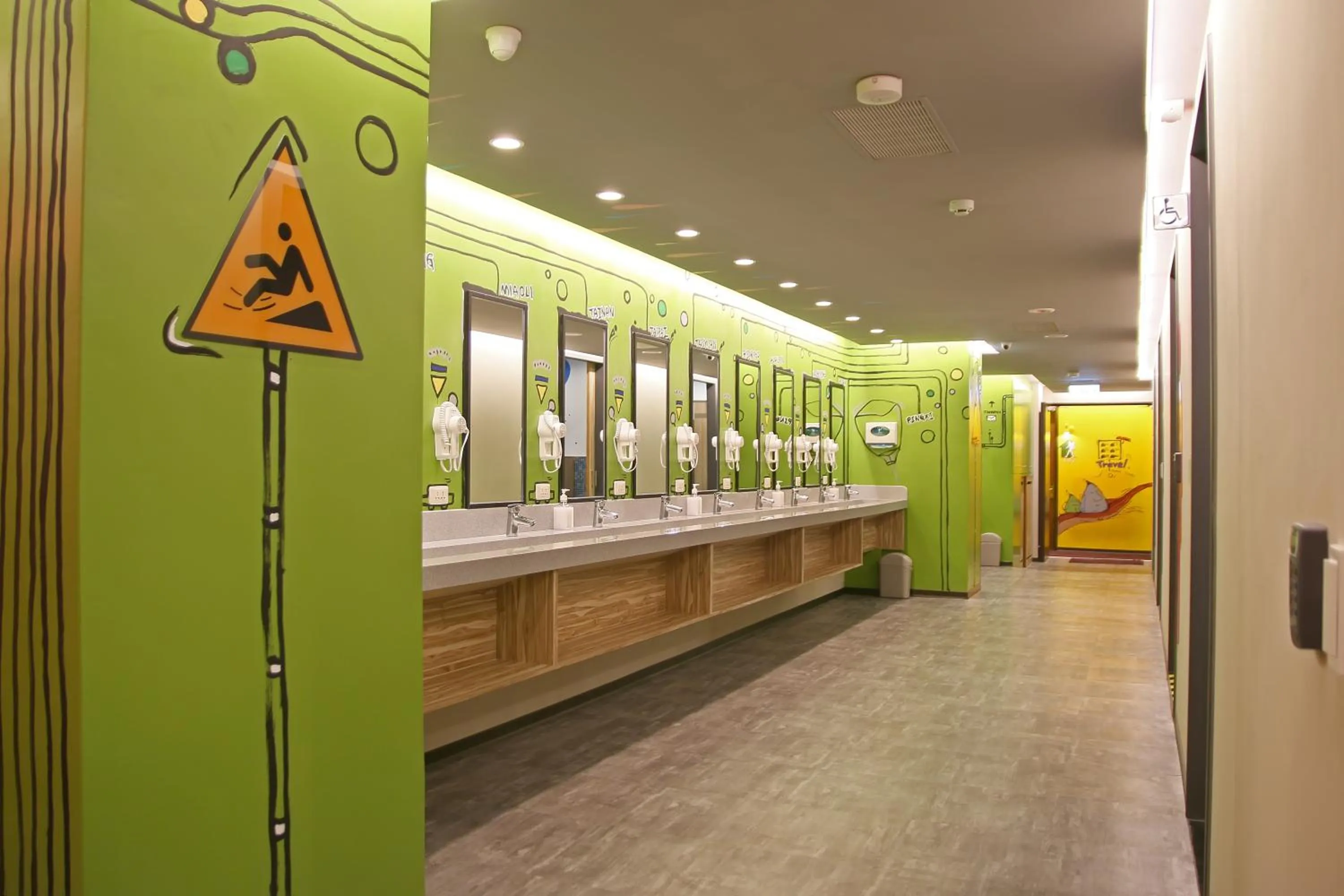 Area and facilities in Backpackers Hostel - Taipei Changchun